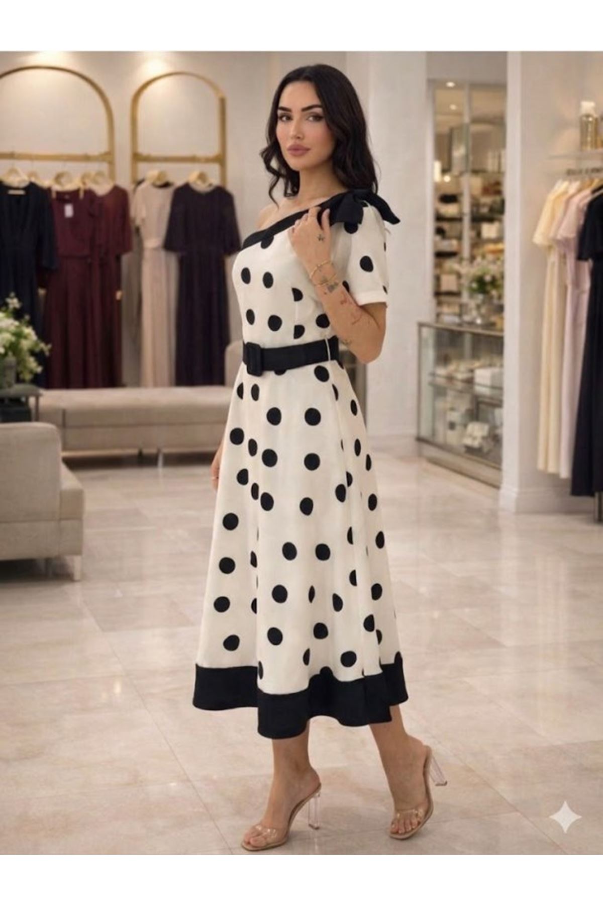 Kadın Omuz Dekolteli Fiyonk Ve Puantiye Detay Maxi Boy Elbise
