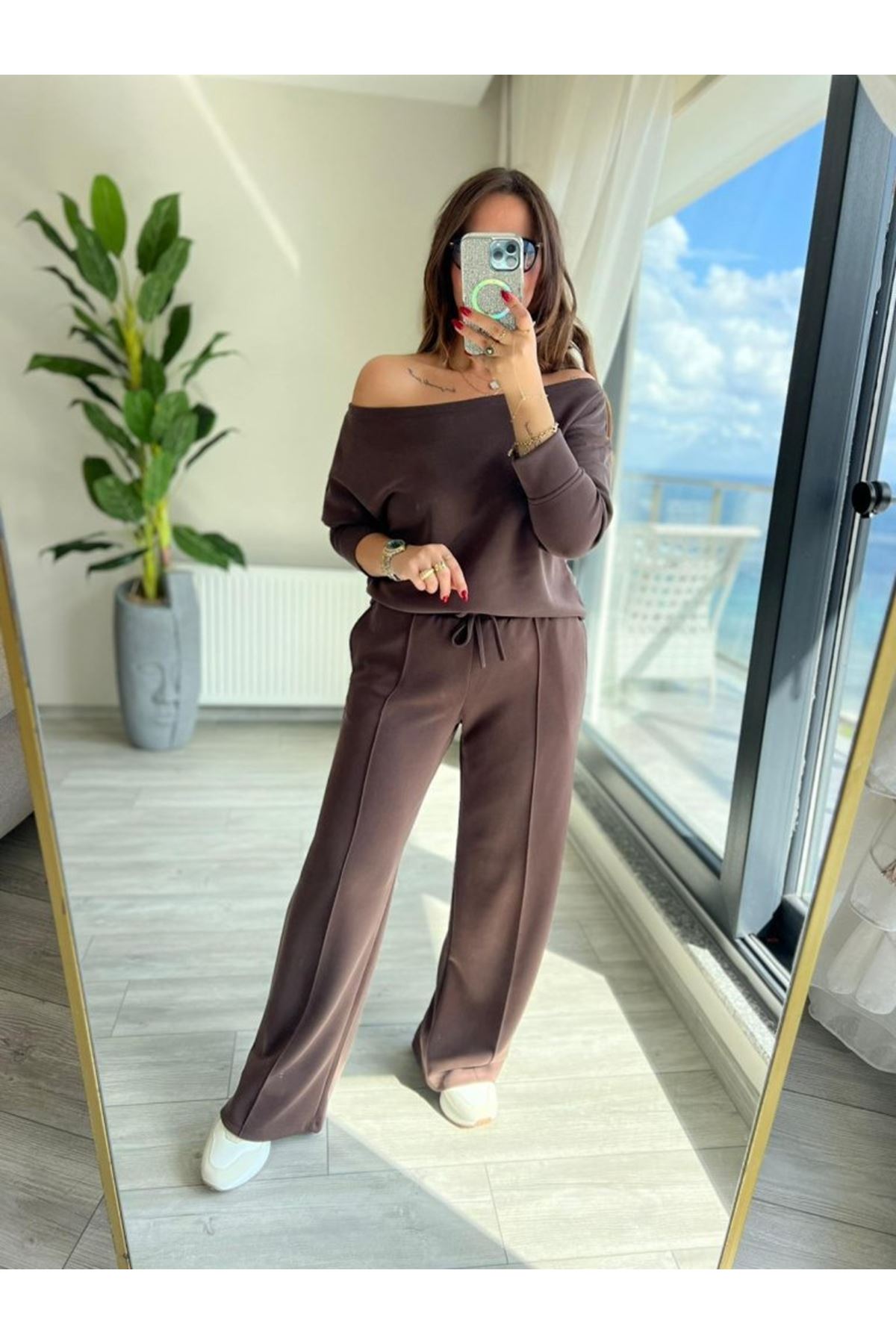 Kadın Uzun Kollu Tek Omuzdan Açık Modal Bluz Ve Pantolon Ikili Takım