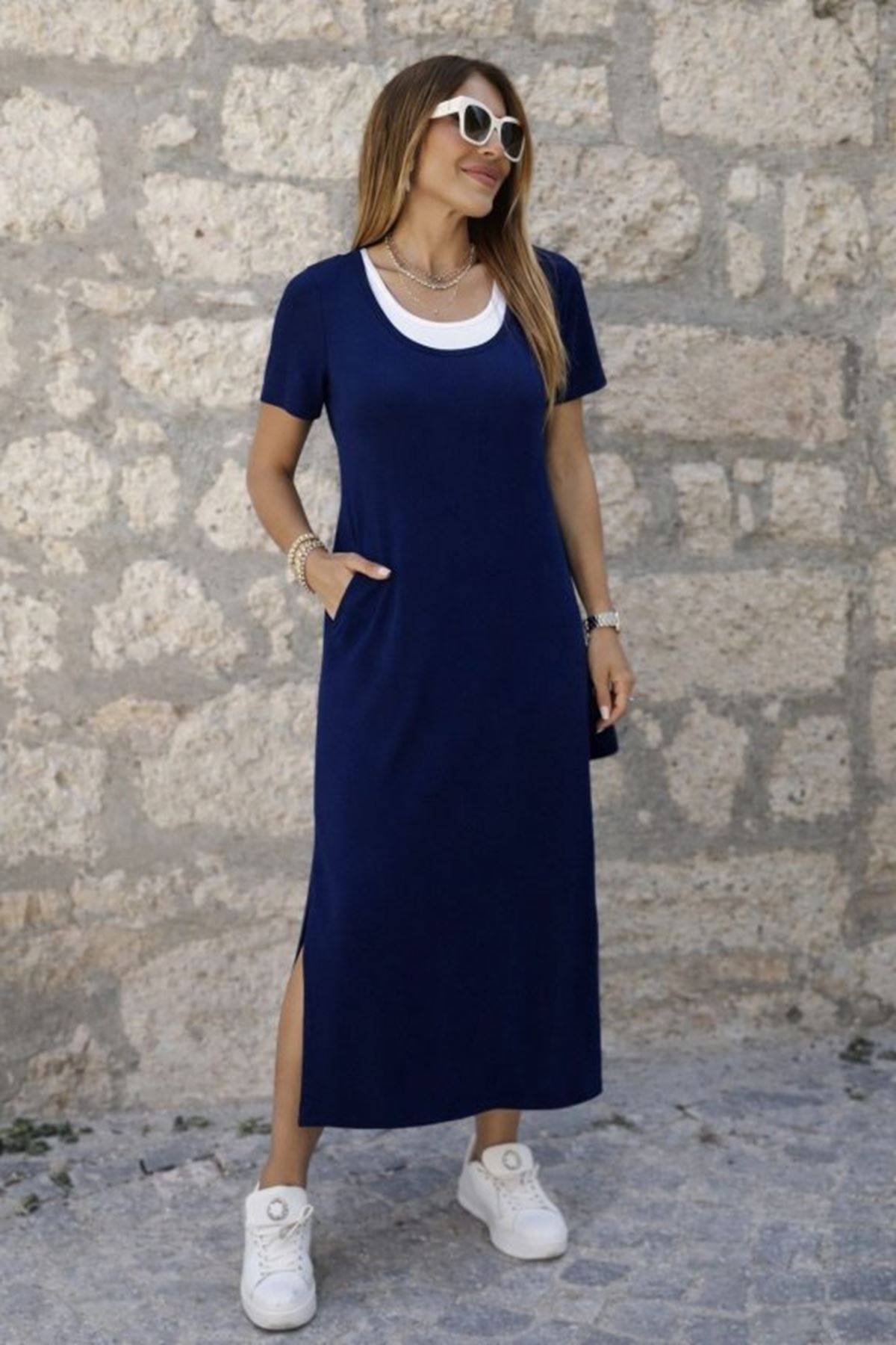 Kadın Kısa Kollu Içi Atlet Görünümlü Yandan Yırtmaçlı Uzun Viskon Elbise