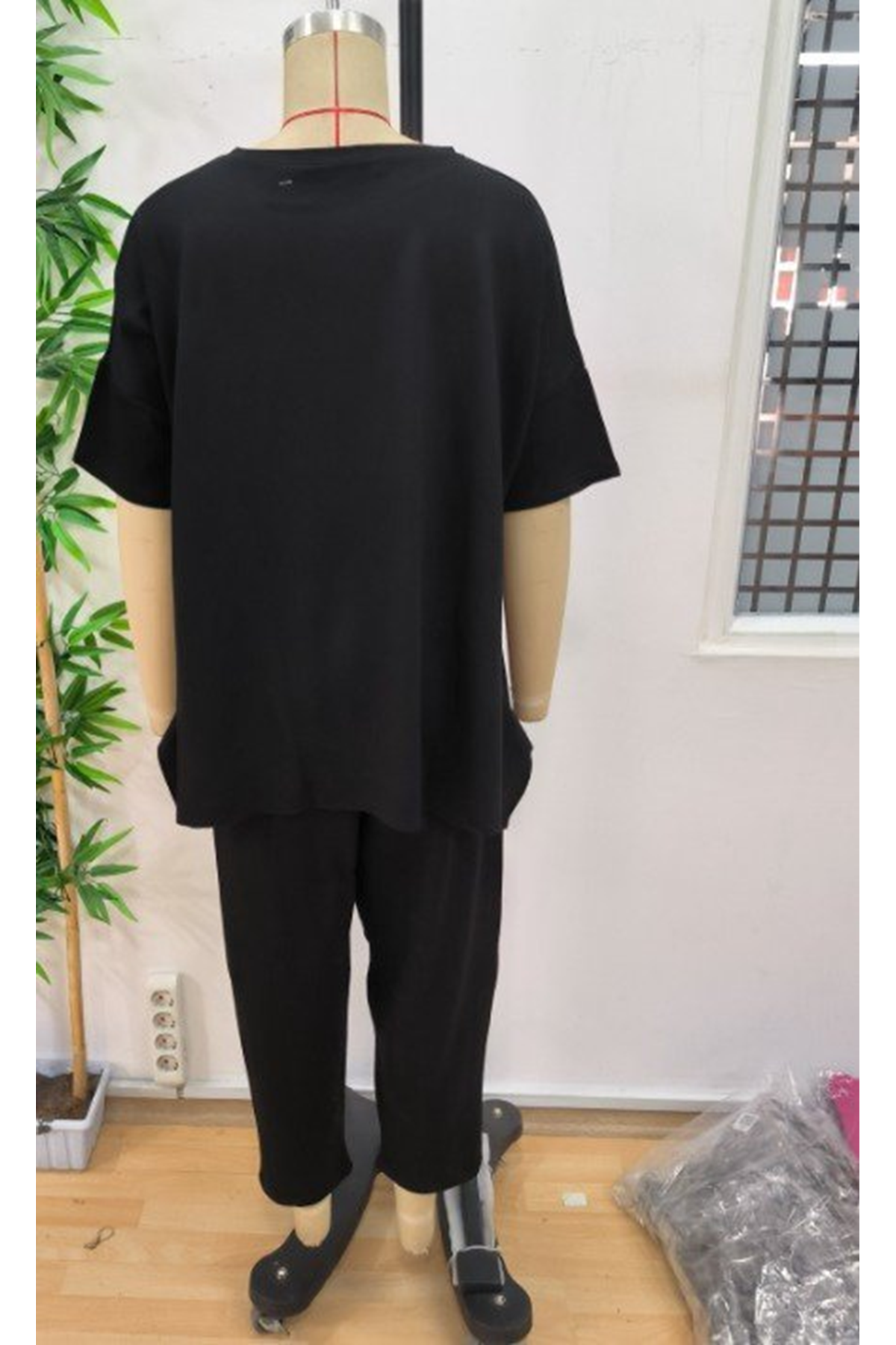 Kadın Kısa Kollu Bisiklet Yaka Viskon Iki Iplik Bluz Ve Pantolon Ikili Takım