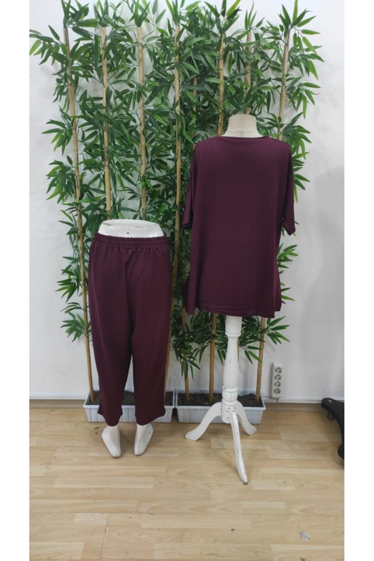 Kadın Kısa Kollu Bisiklet Yaka Viskon Iki Iplik Bluz Ve Pantolon Ikili Takım