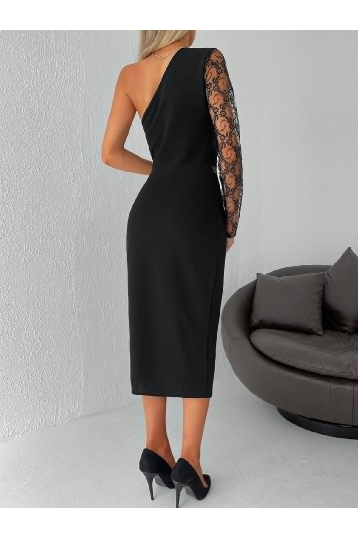 Kadın Siyah Tek Kol Dantel Detay Omuz Dekolte Krep Elbise