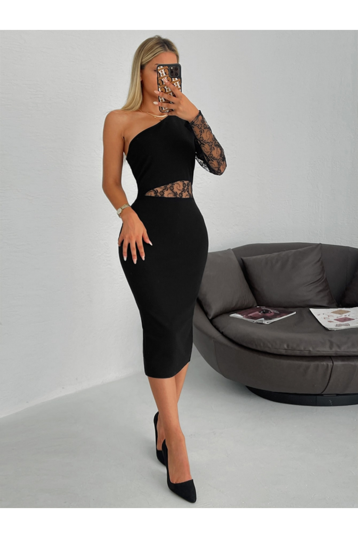 Kadın Siyah Tek Kol Dantel Detay Omuz Dekolte Krep Elbise