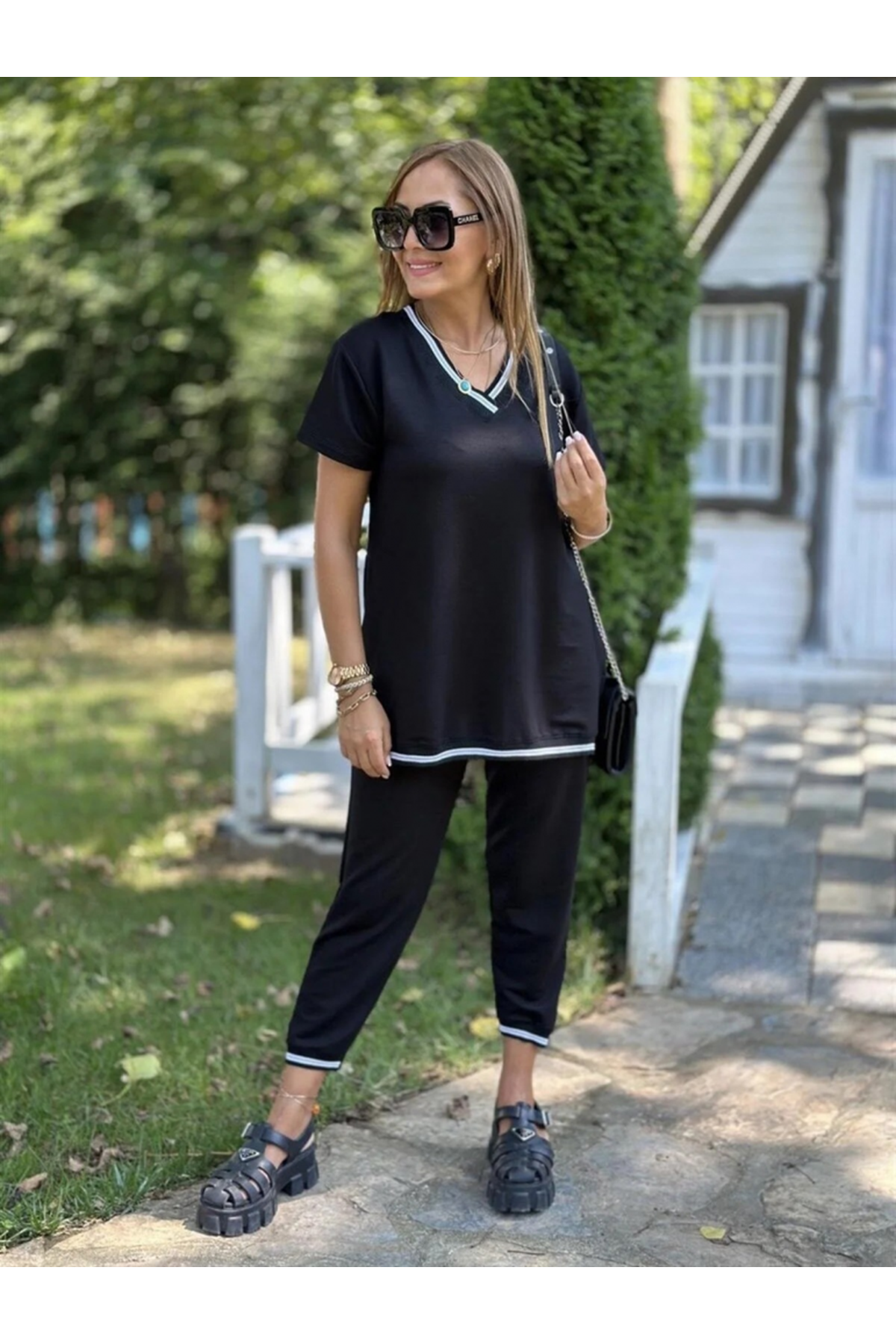 Kadın Kısa Kollu V Yakalı Iki Iplik Bluz Ve Pantolon Ikili Takım