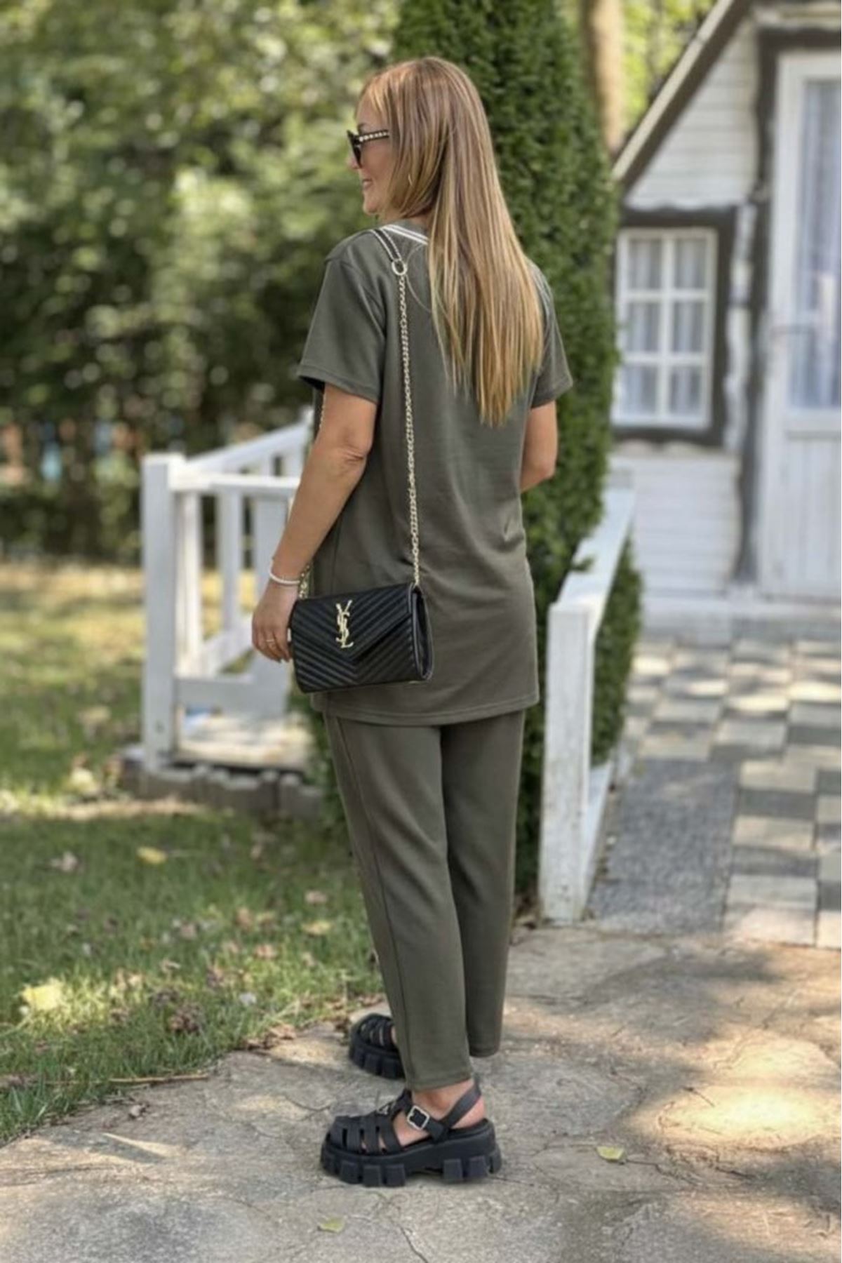 Kadın Kısa Kollu V Yakalı Iki Iplik Bluz Ve Pantolon Ikili Takım