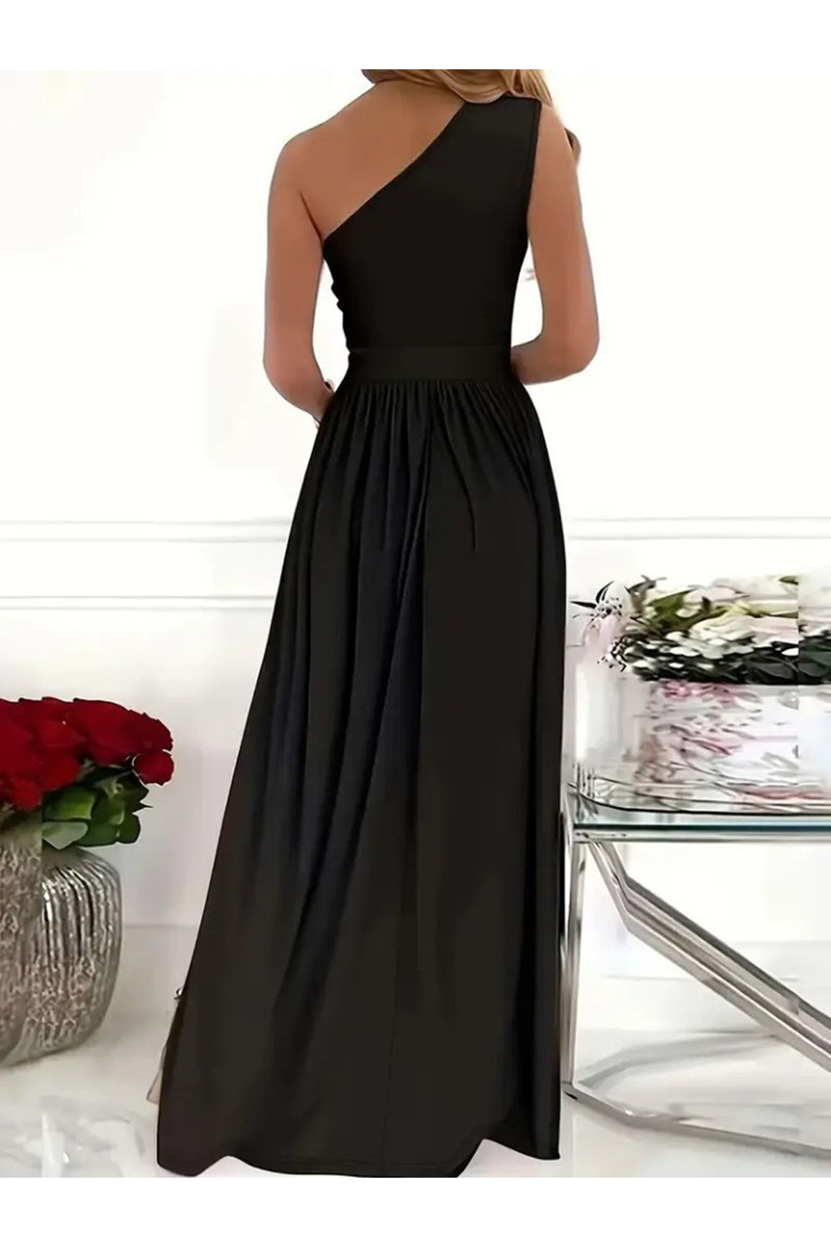 Kadın Omuzlardan Açık Asimetrik Yaka Detaylı Yırtmaçlı Maksi Boy Janjan Krep Elbise