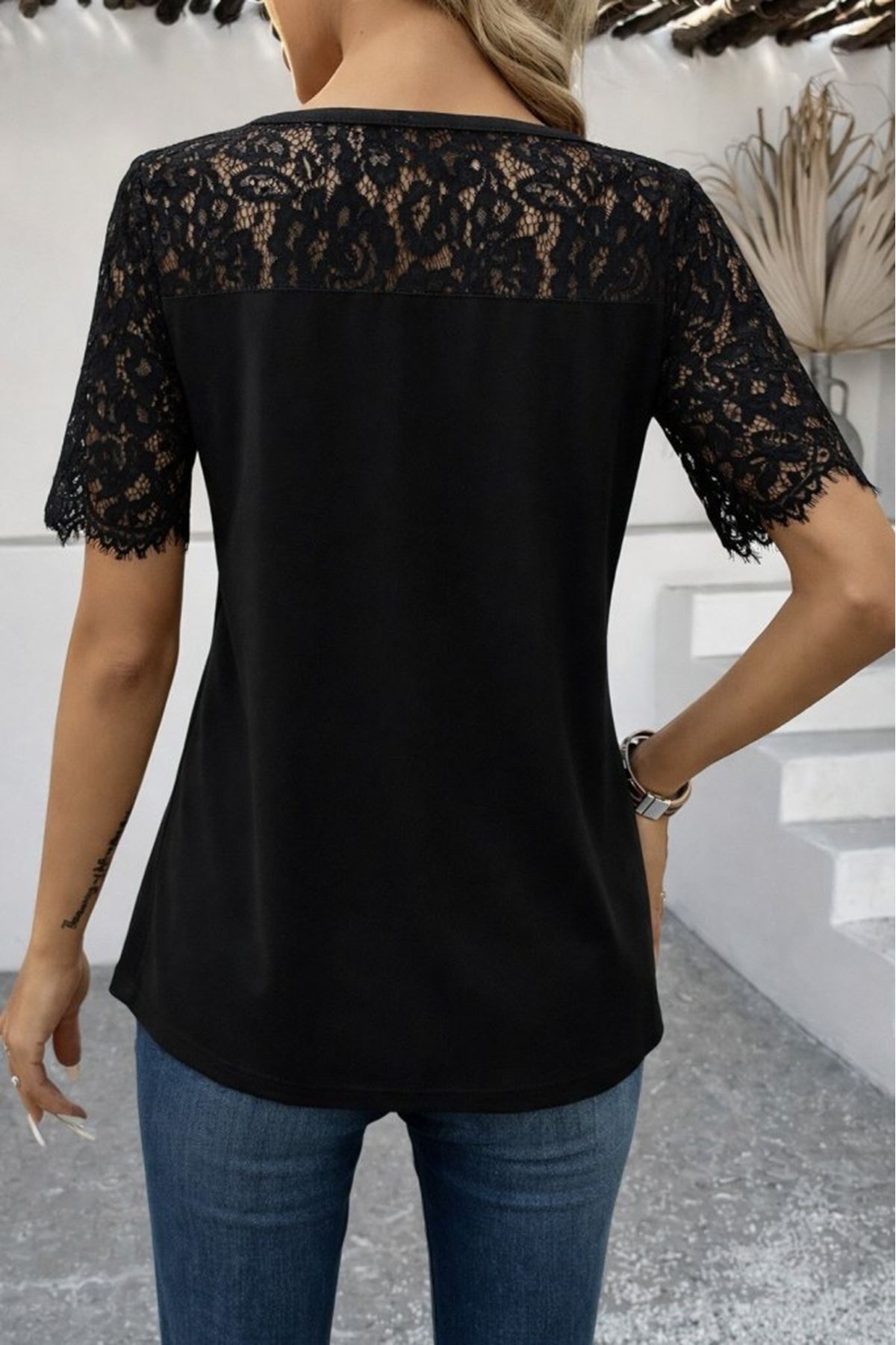 Kadın Kısa Kollu Dantel Detaylı Yandan Düğmeli Waffle Bluz