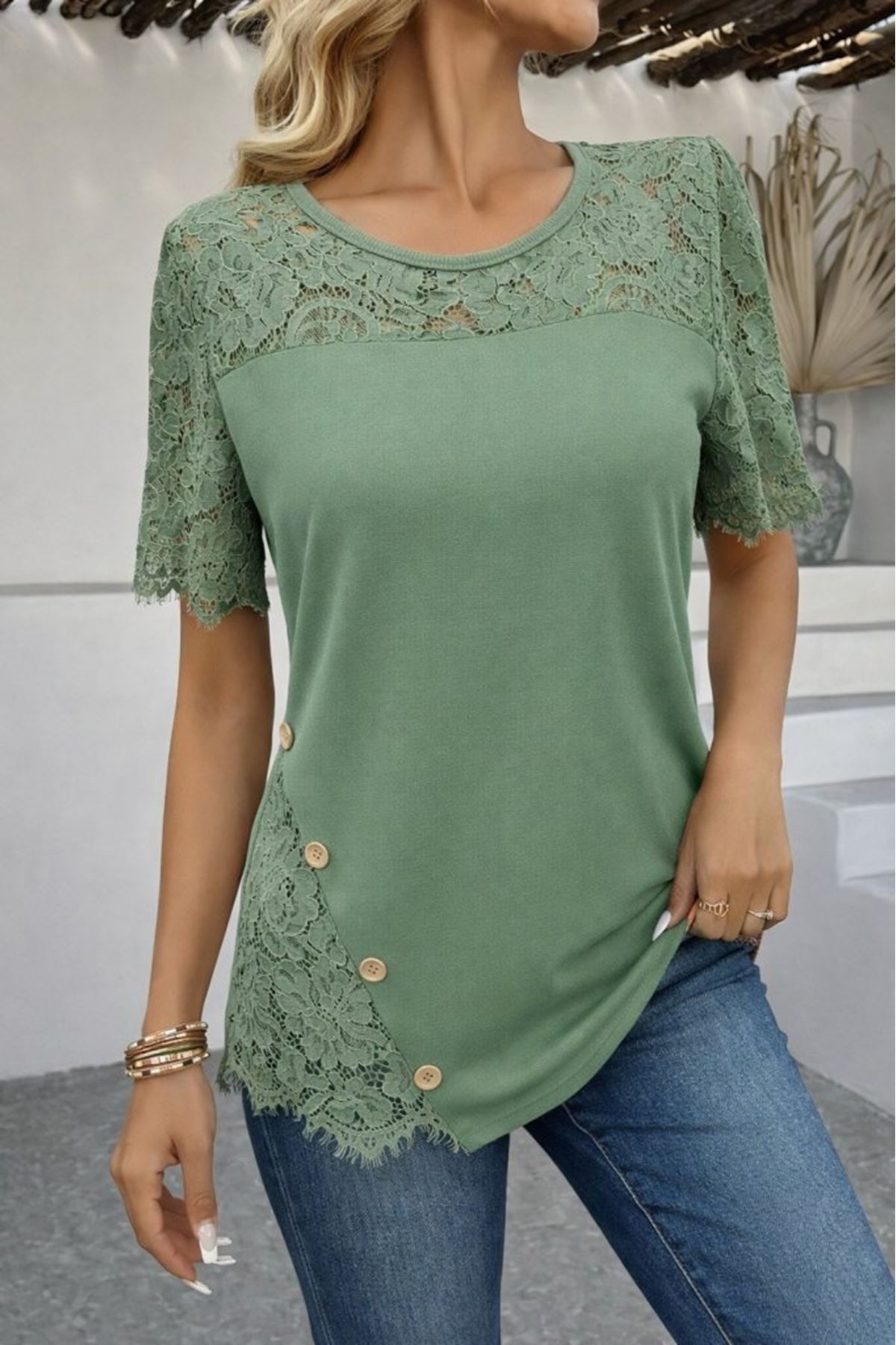 Kadın Kısa Kollu Dantel Detaylı Yandan Düğmeli Waffle Bluz