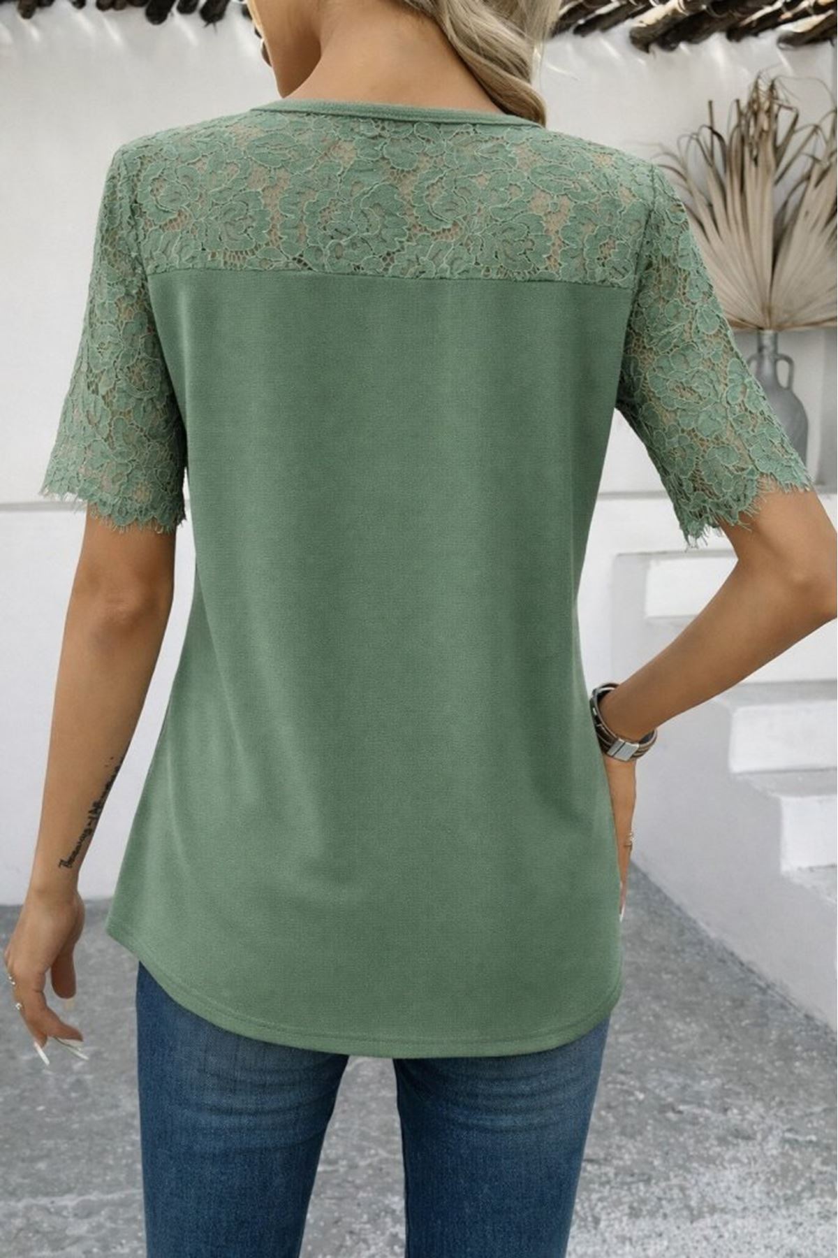Kadın Kısa Kollu Dantel Detaylı Yandan Düğmeli Waffle Bluz