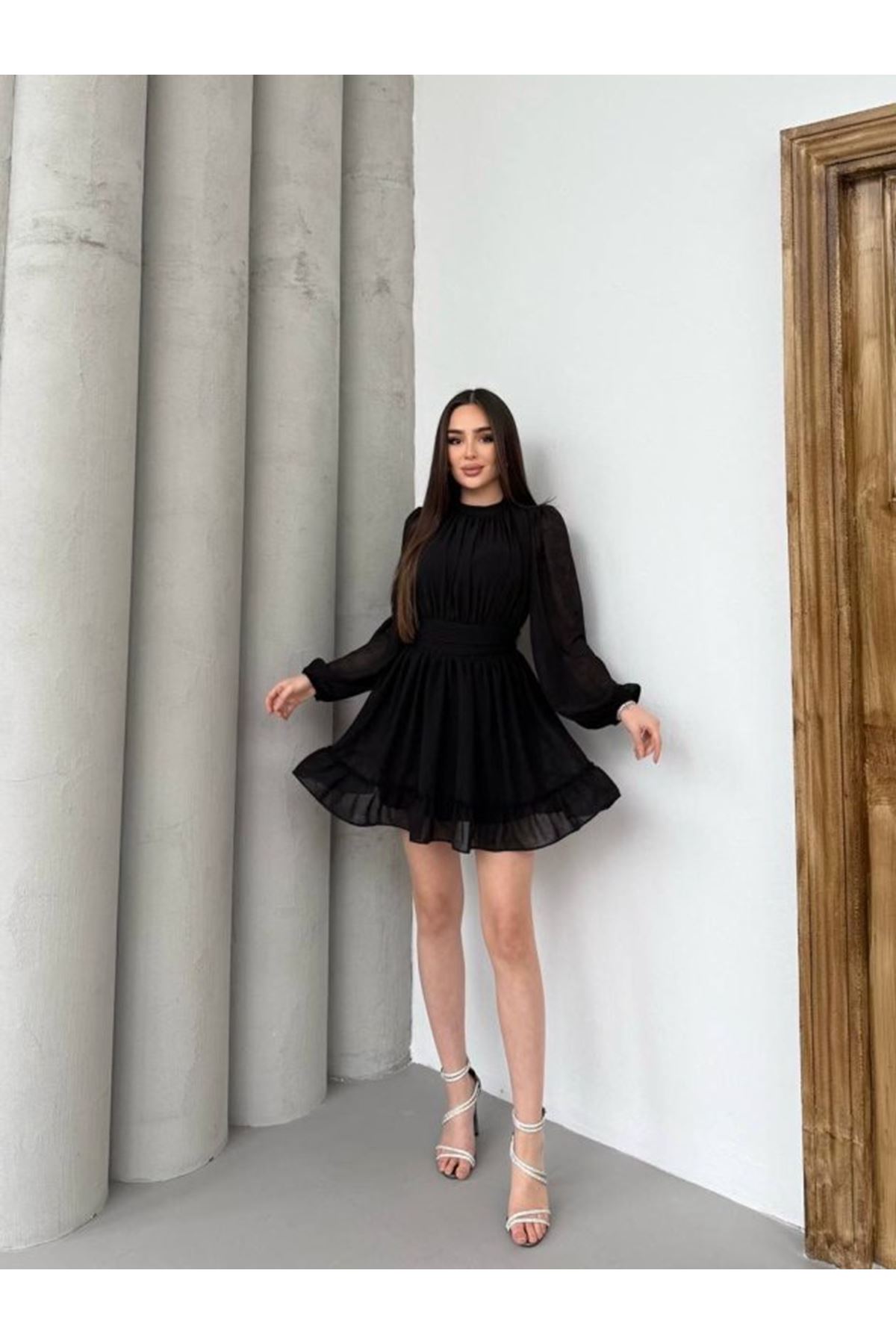 Kadın Yarım Balıkçı Yaka Kolları Transparan Astarlı Full şifon Elbise