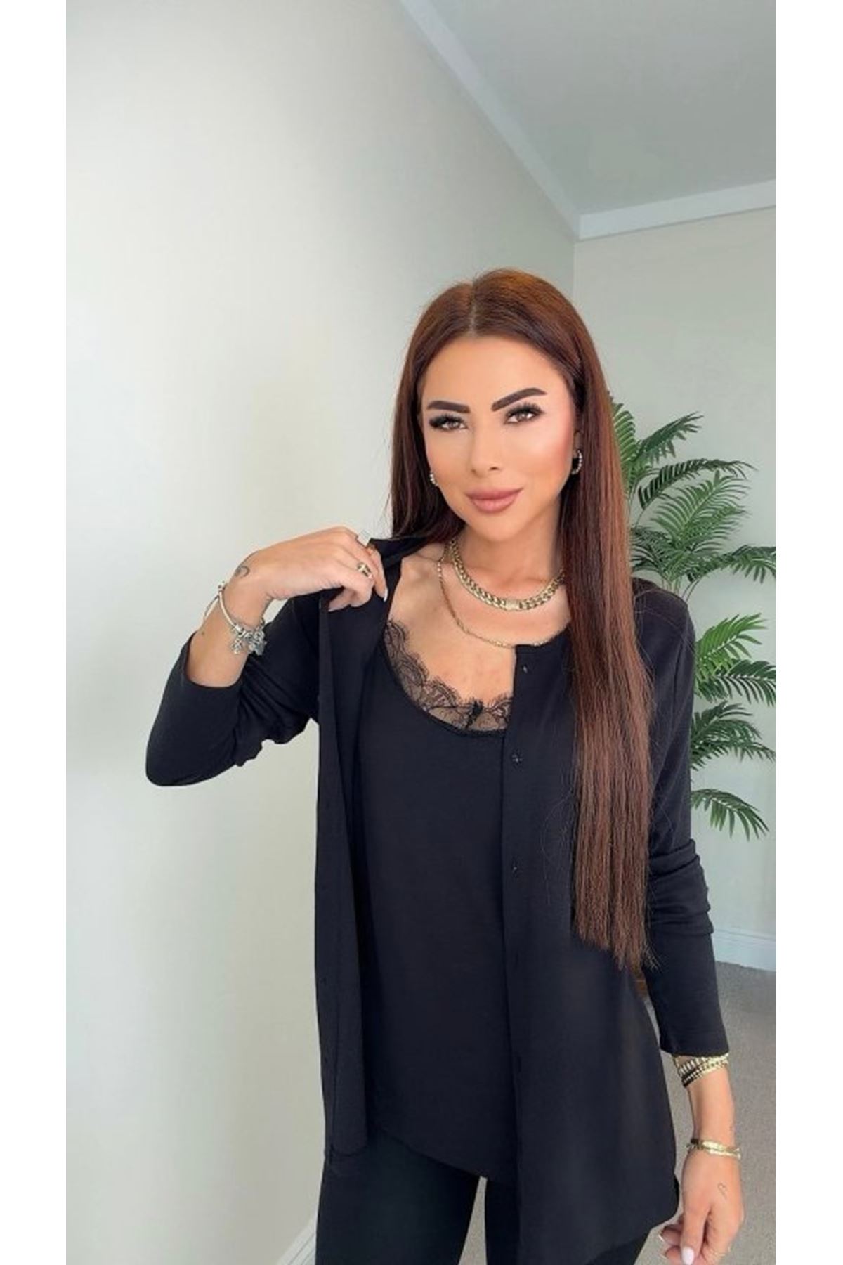 Kadın Dantel Güpür Detay Tek Parça Hırkalı Bluz