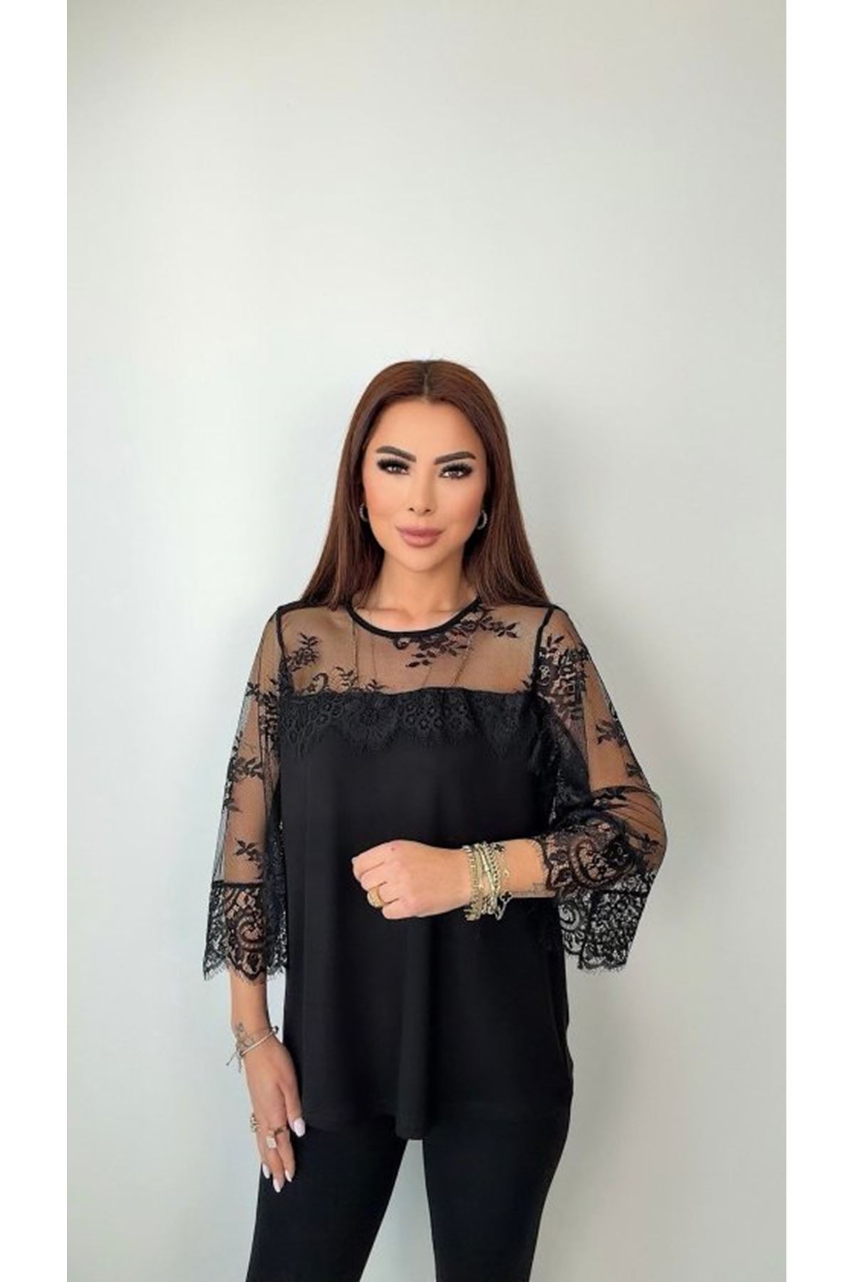 Kadın Bisiklet Yaka Dantel Güpür Transparan Detay Viskon Kumaş Bluz