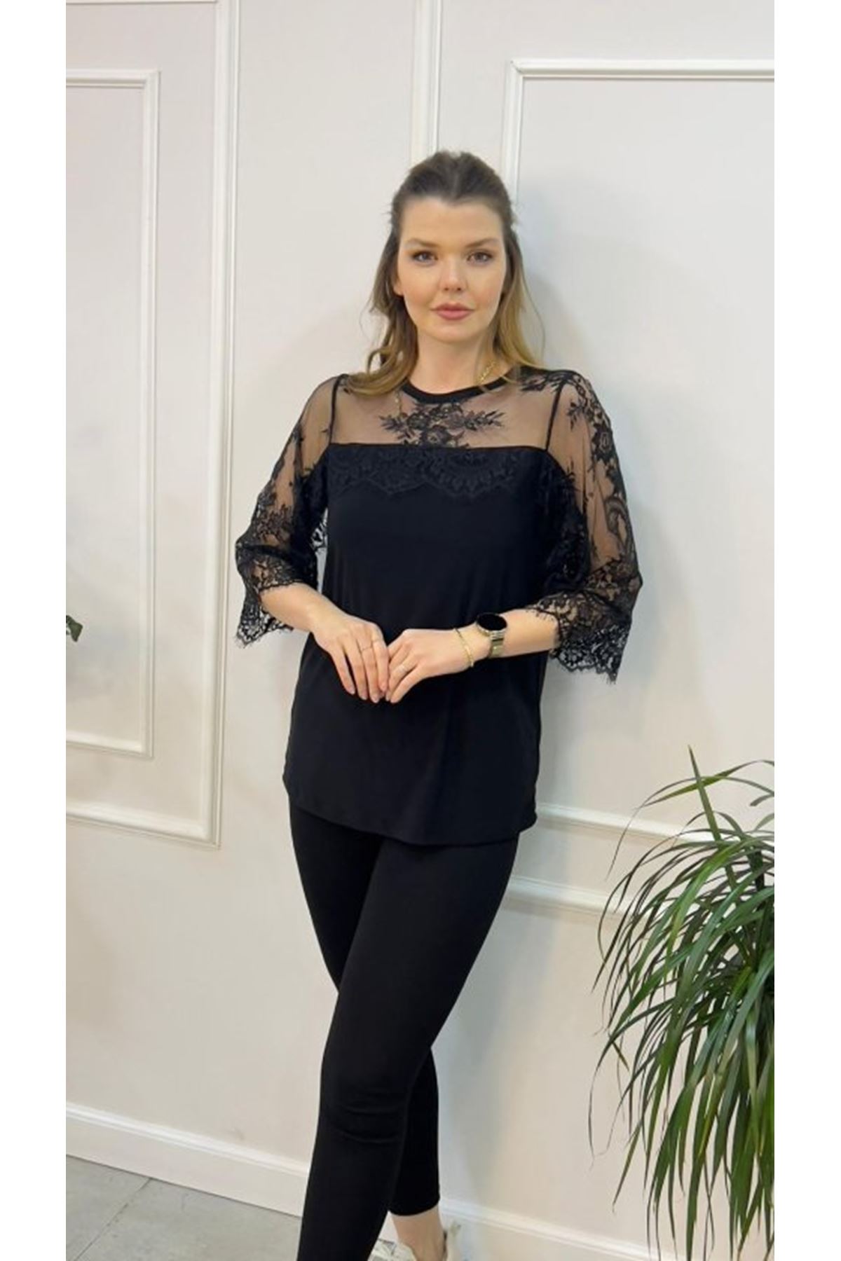 Kadın Bisiklet Yaka Dantel Güpür Transparan Detay Viskon Kumaş Bluz