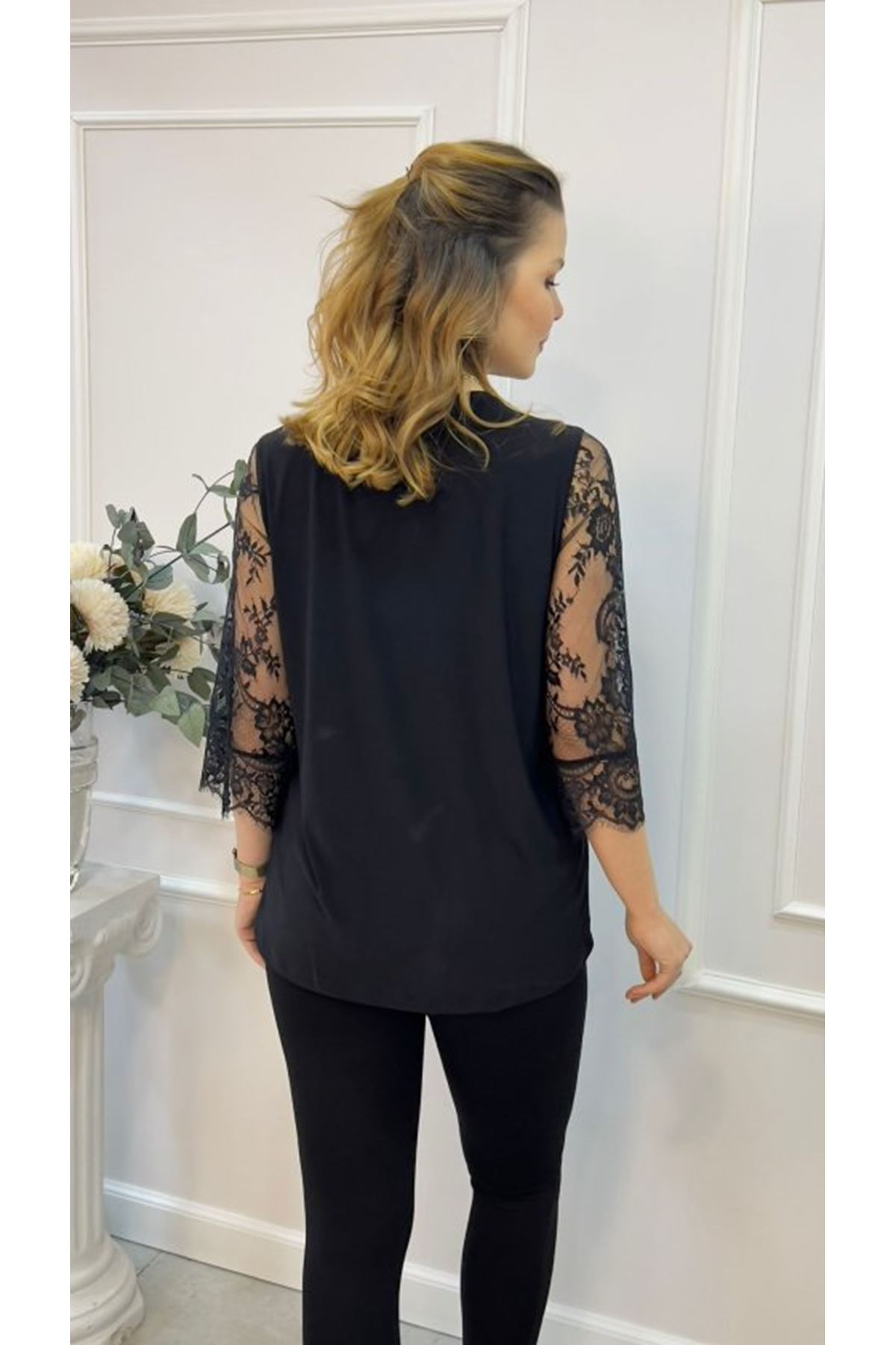 Kadın Bisiklet Yaka Dantel Güpür Transparan Detay Viskon Kumaş Bluz