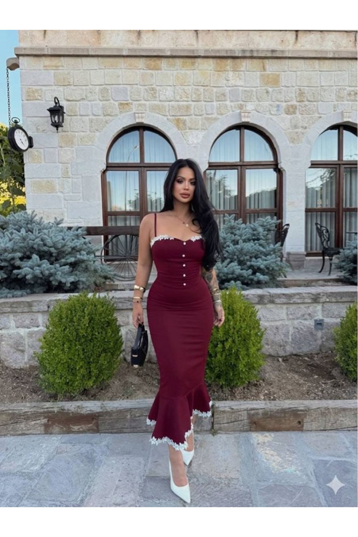 Kadın Güpür Dantel Detaylı Gizli Fermuarlı Midi Boy Elbise