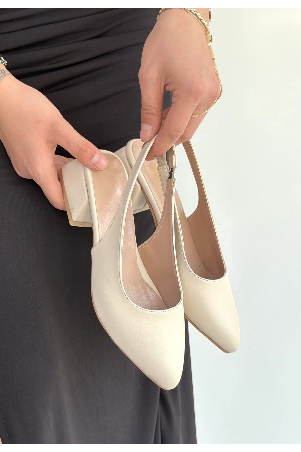 Evia Bej Cilt Topuklu Ayakkabı