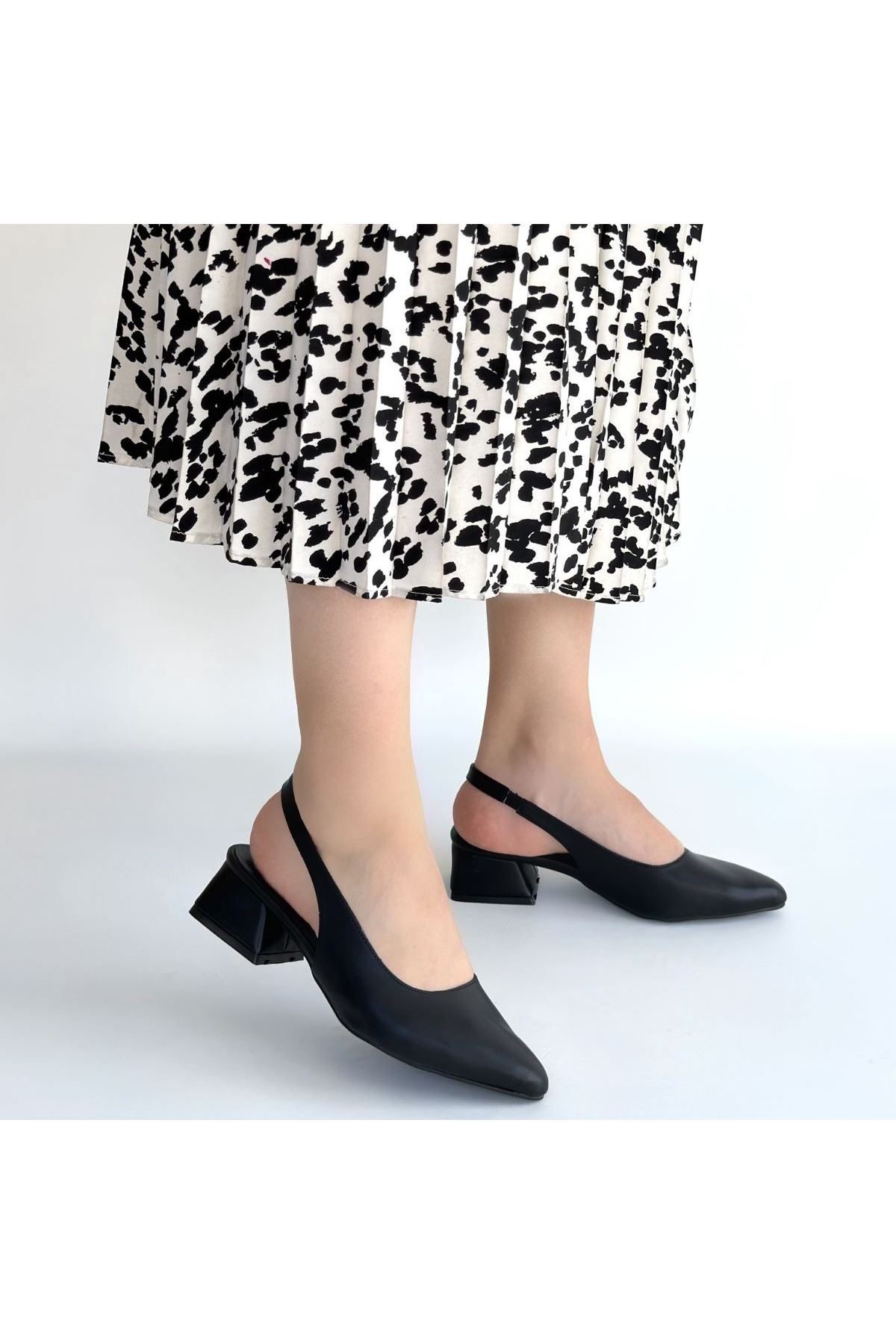 Evia Siyah Cilt Topuklu Ayakkabı