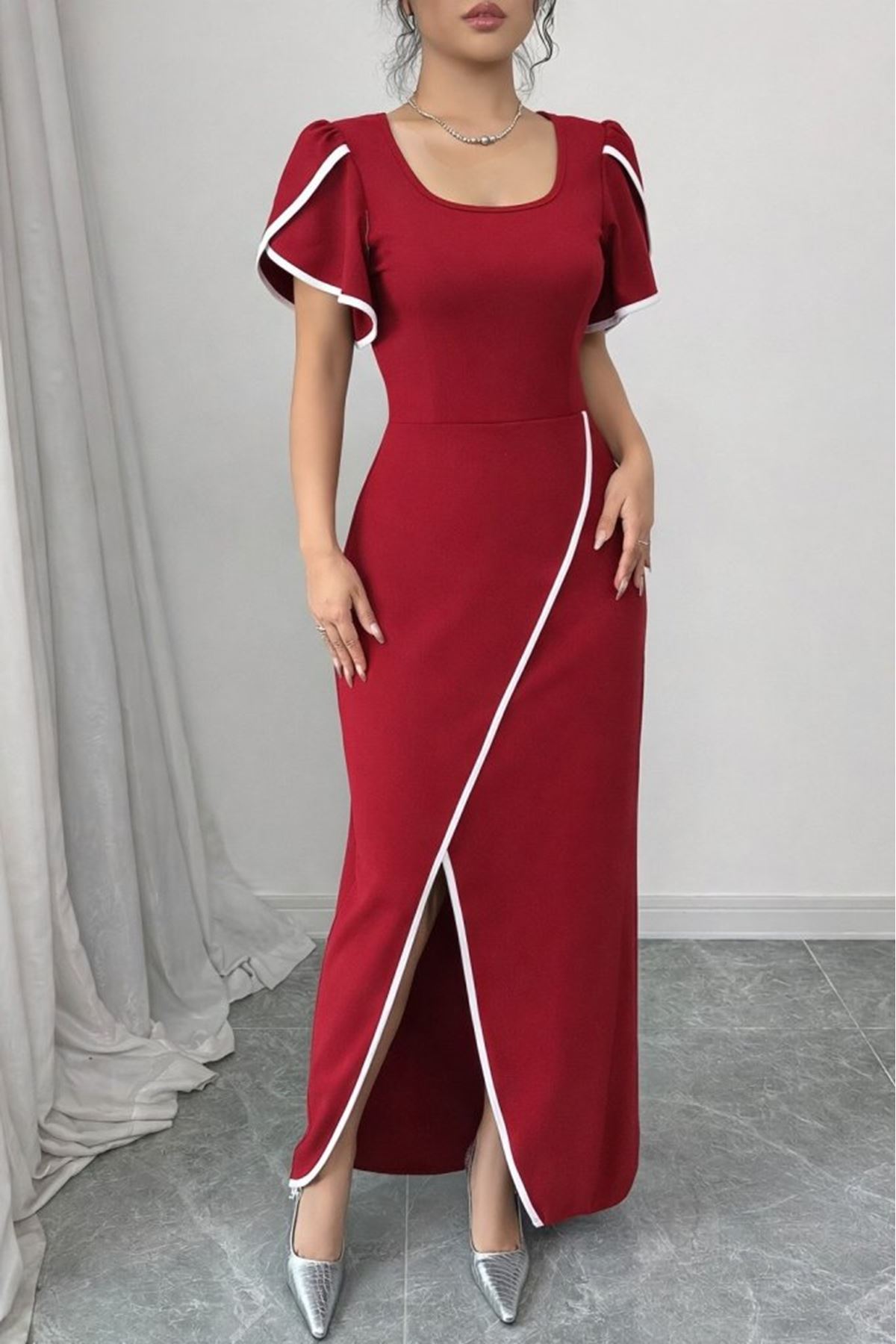 Kadın Kısa Kollu Kare Yakalı önden çapraz Kesim Detaylı Krep Elbise