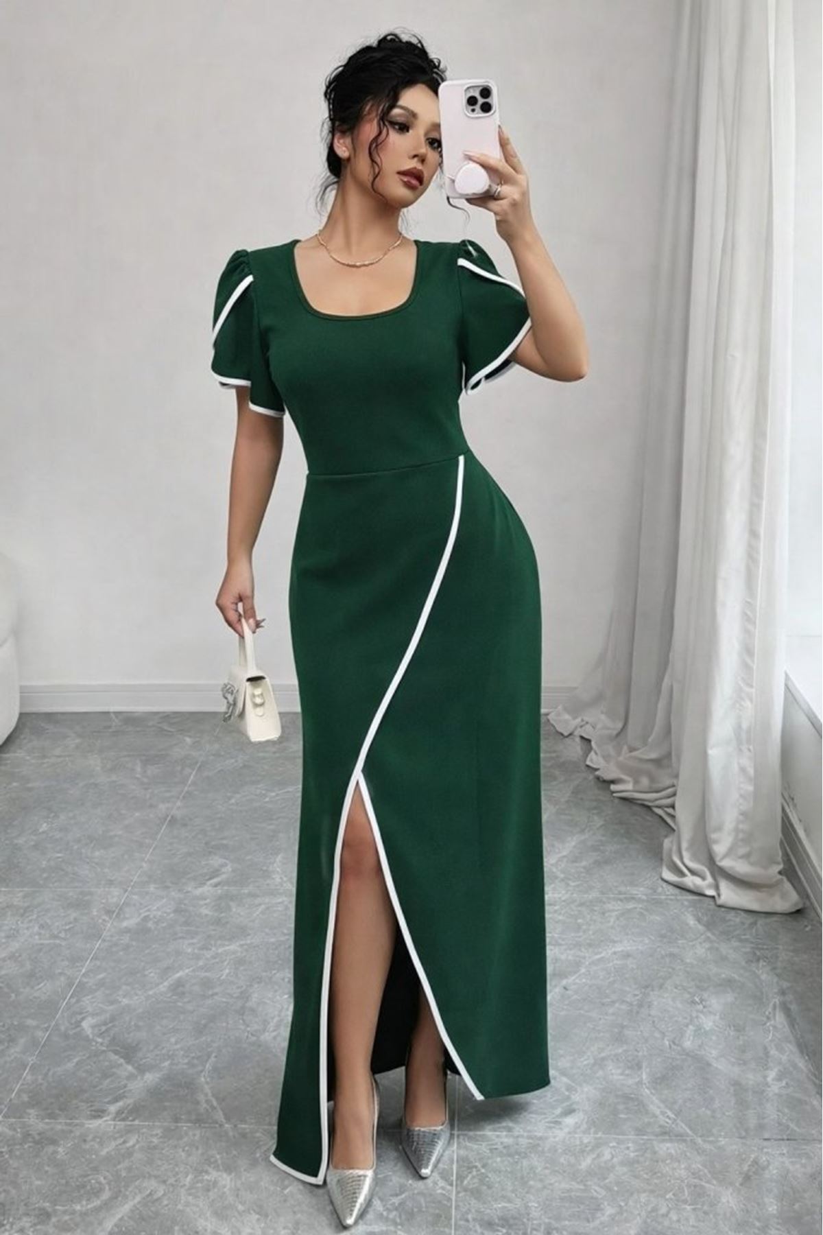 Kadın Kısa Kollu Kare Yakalı önden çapraz Kesim Detaylı Krep Elbise