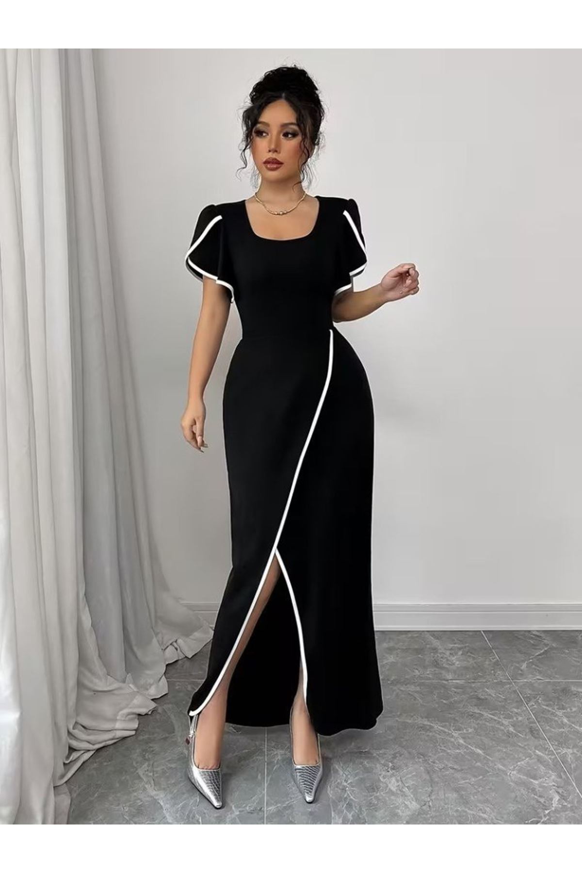 Kadın Kısa Kollu Kare Yakalı önden çapraz Kesim Detaylı Krep Elbise