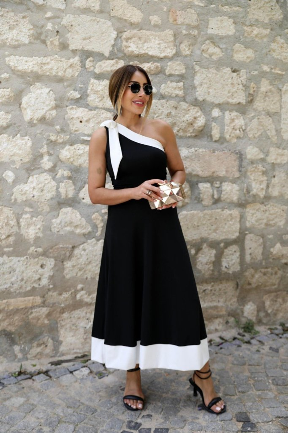 Kadın Tek Omuzu Açık Omuzlardan Kurdela Detaylı çift Renkli Ithal Krep Elbise