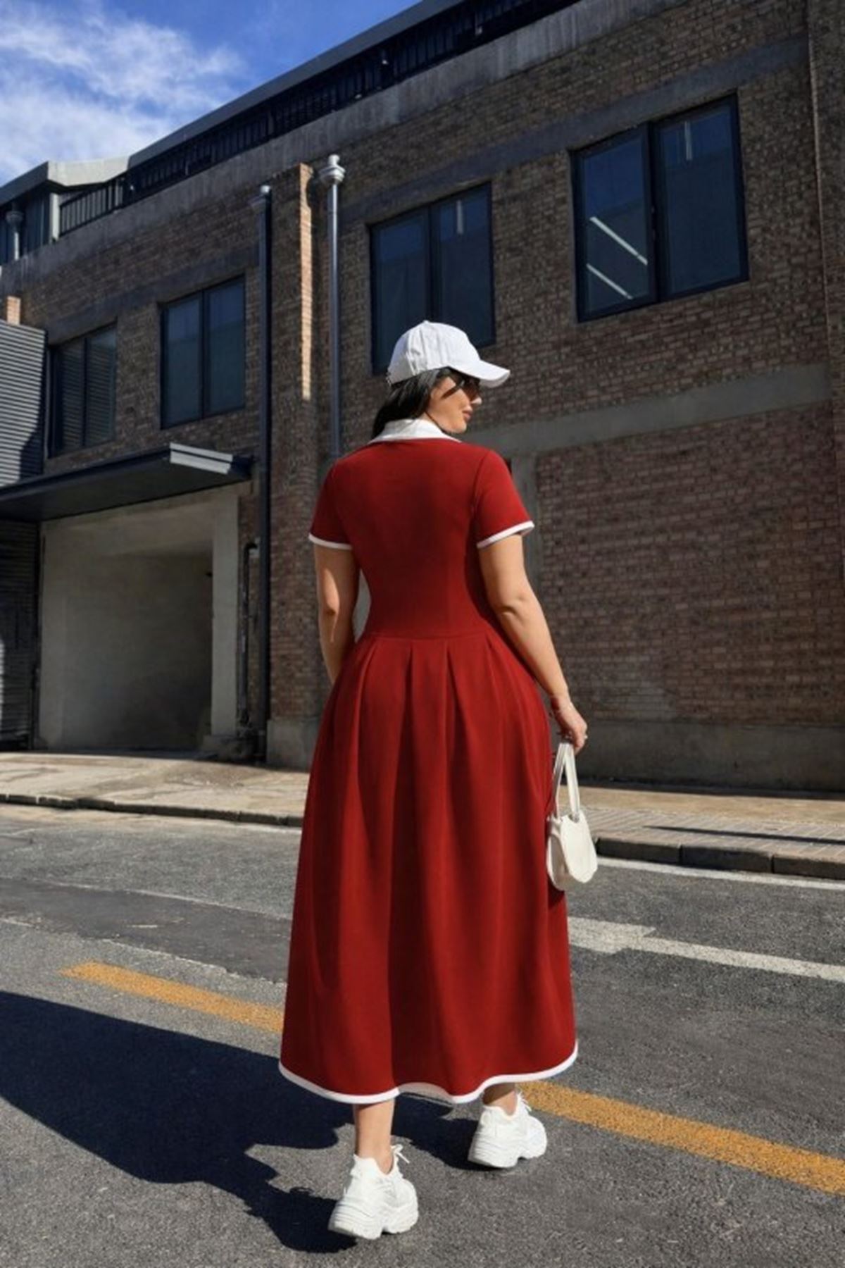 Kadın Kısa Kollu V Yakalı Pileli Uzun Janjan Krep Elbise