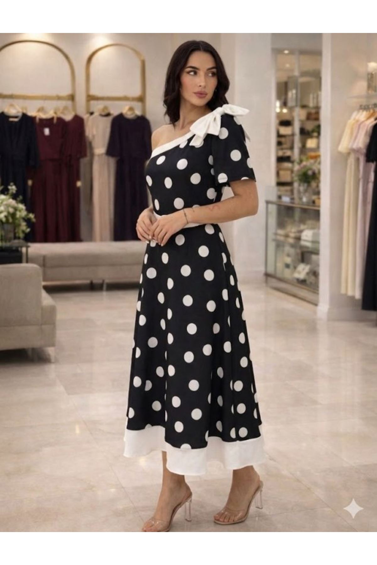 Kadın Omuz Dekolteli Fiyonk Ve Puantiye Detay Maxi Boy Elbise