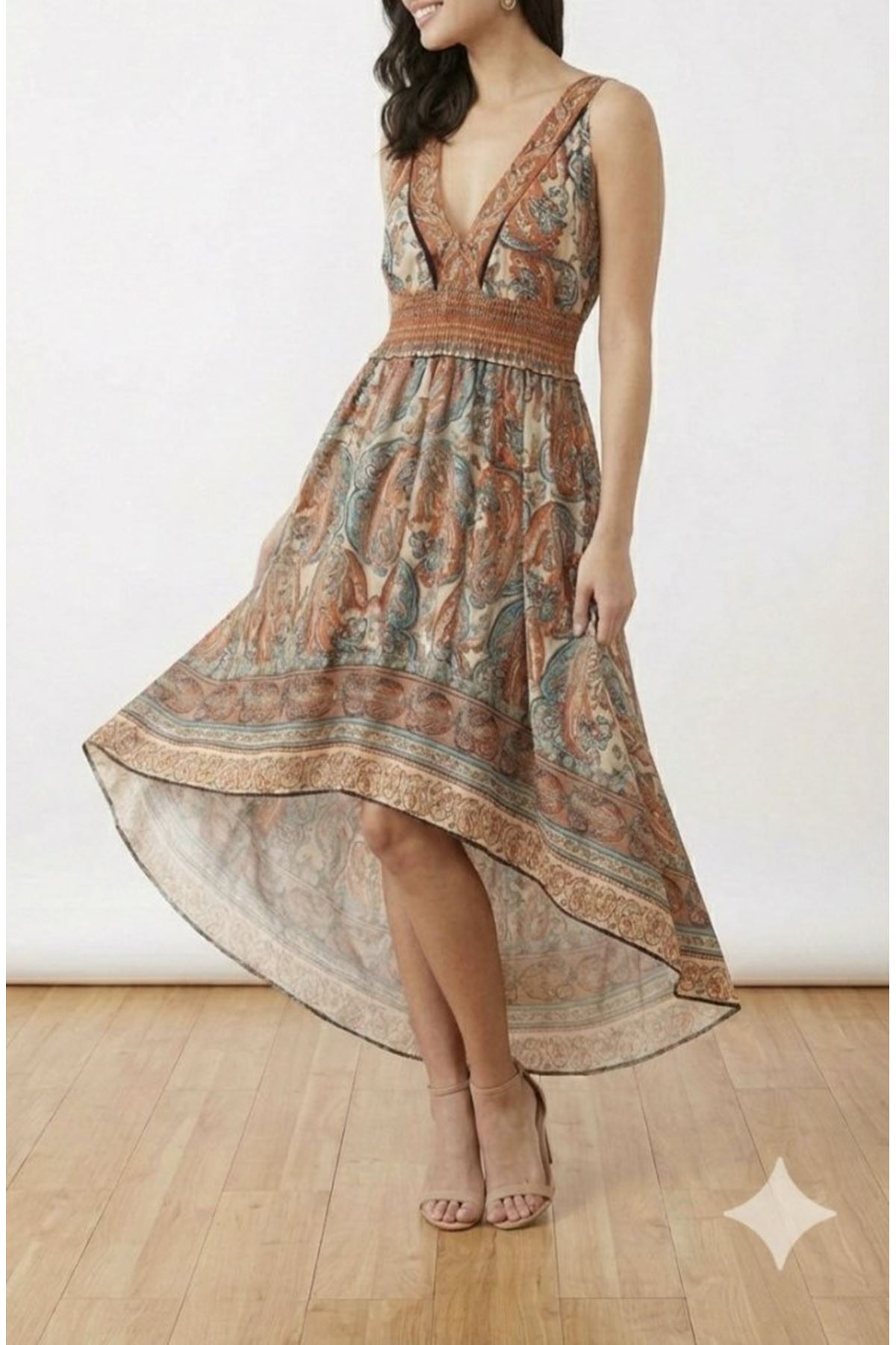 Kadın Askılı Derin Göğüs Detaylı Asimetrik Detaylı Süprem Elbise