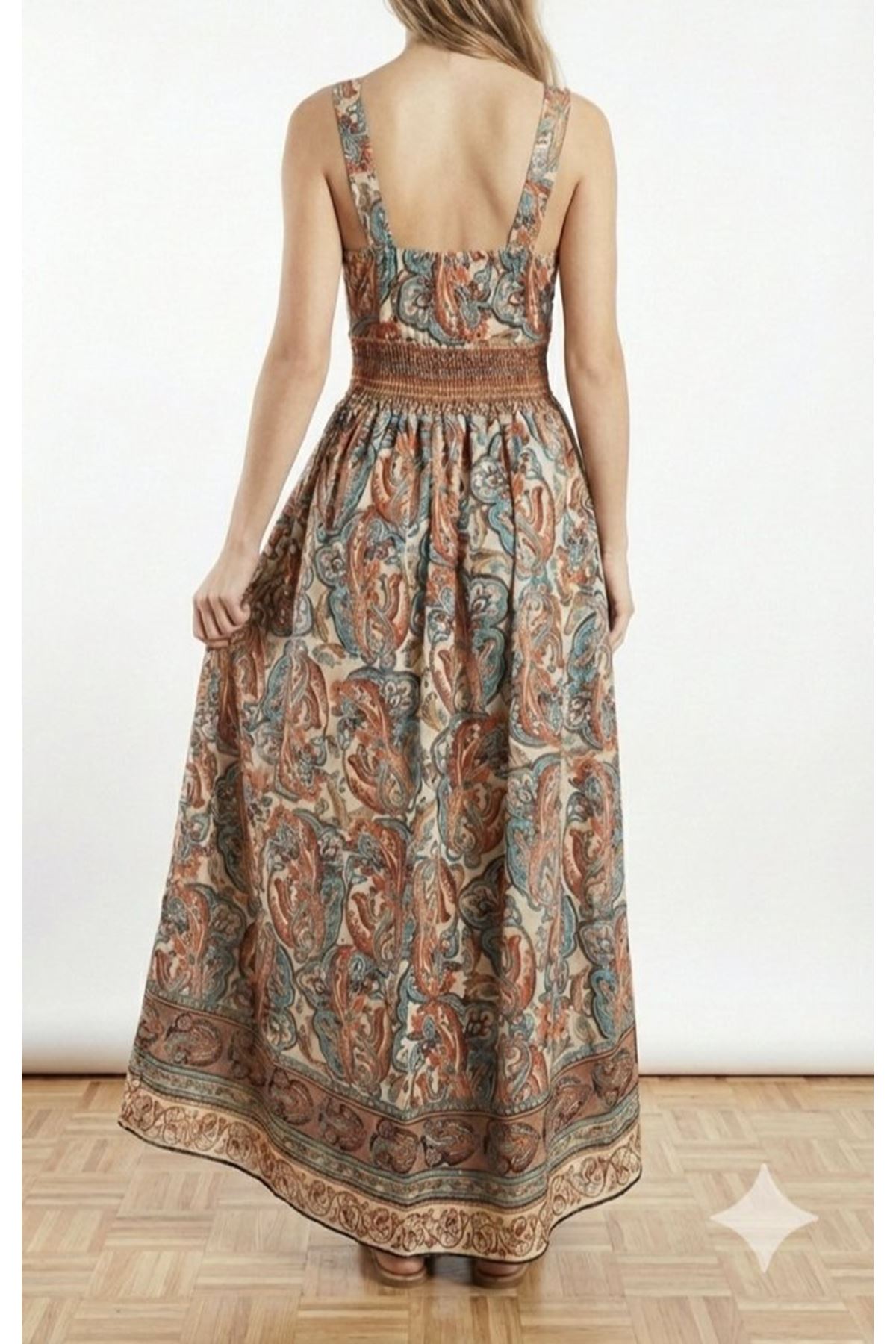 Kadın Askılı Derin Göğüs Detaylı Asimetrik Detaylı Süprem Elbise