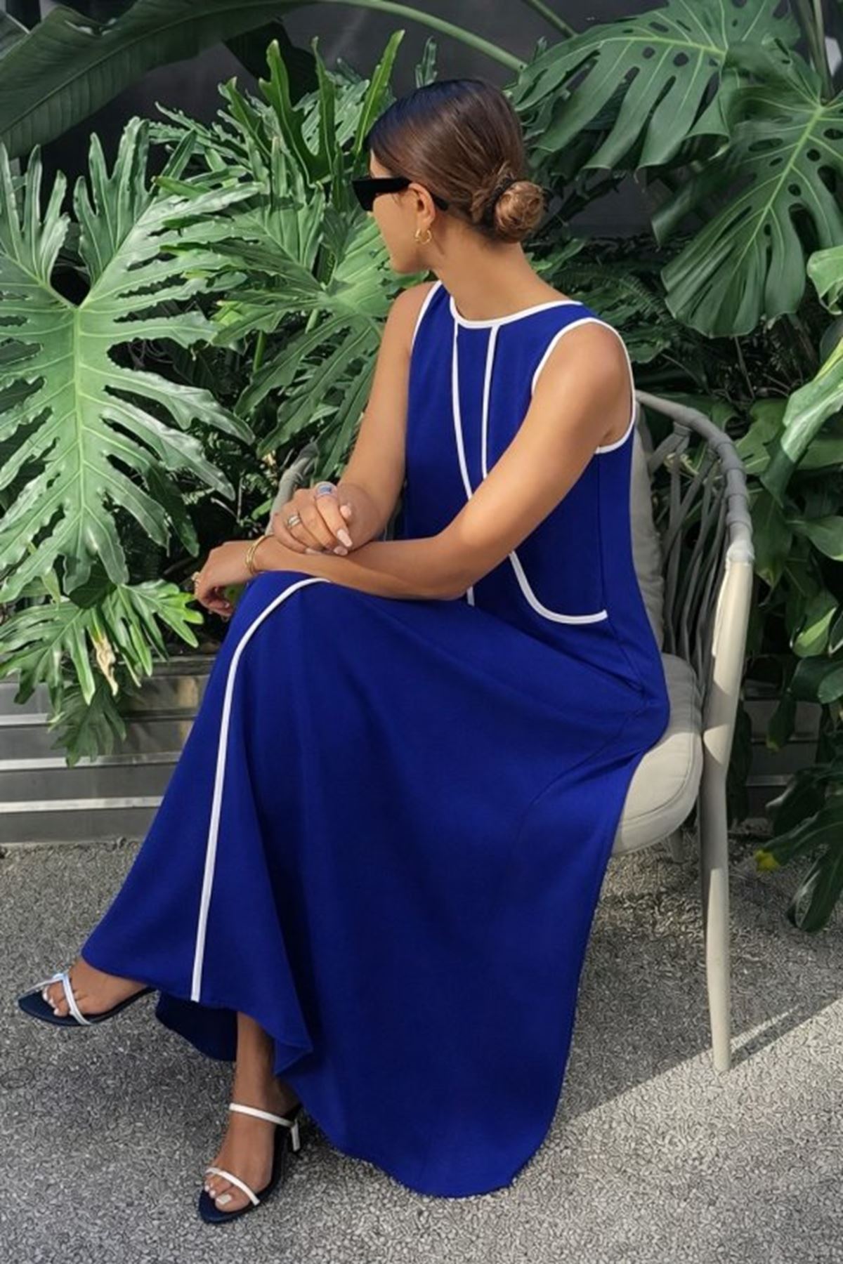 Kadın Omuzlardan Açık Yaka Ince şerit Detaylı Uzun Viskon Elbise