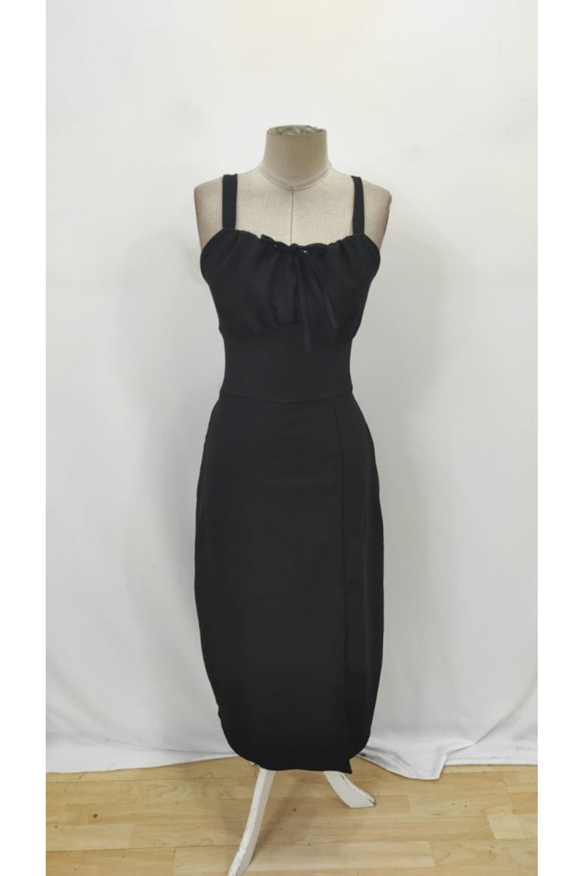 Kadın Askılı Geniş V Yakalı Sırttan Bağlamalı Yırtmaçlı Süprem Elbise