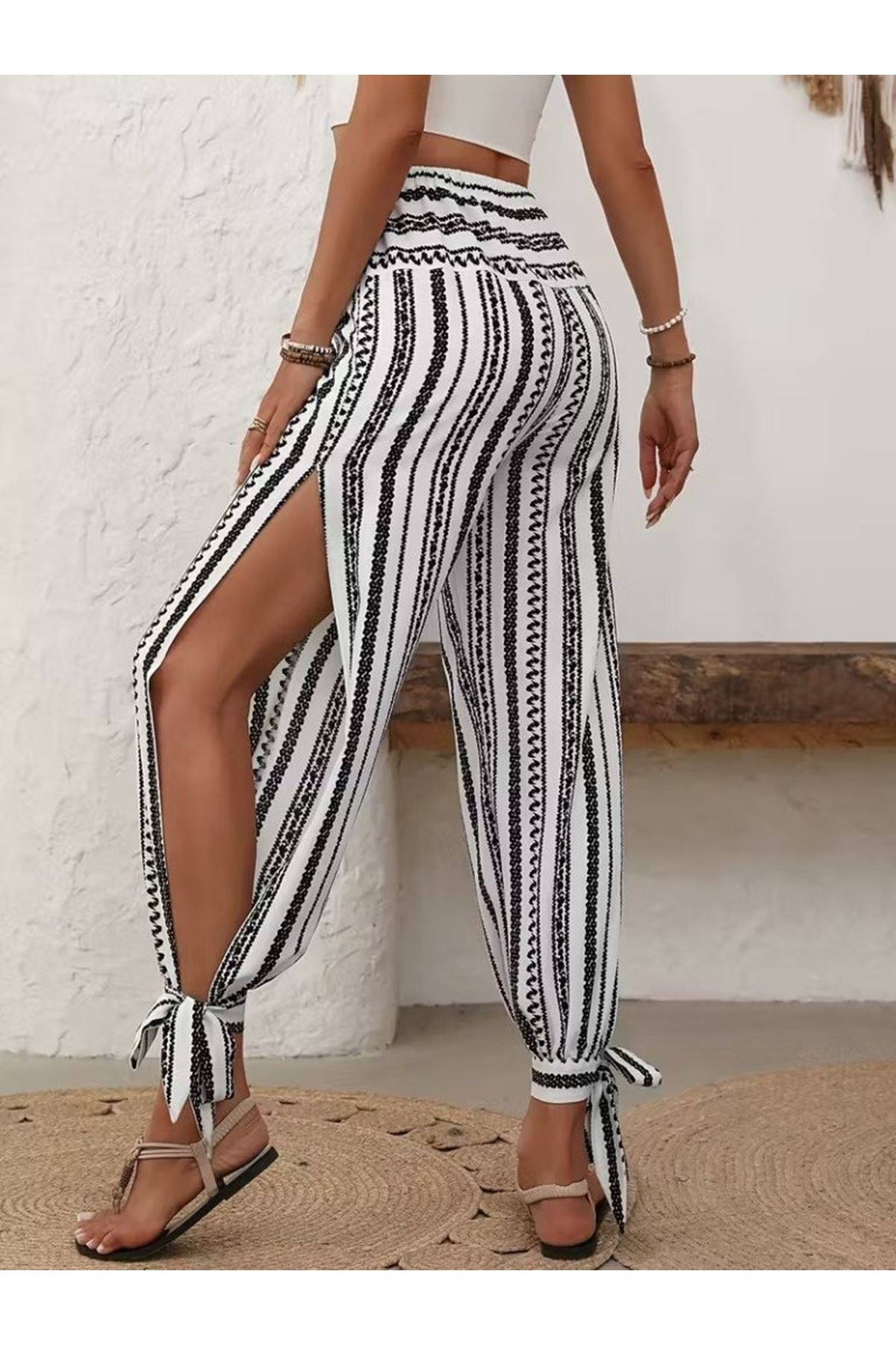 Kadın Yüksek Bel Desenli Paçadan Bağlamalı Yanları Yırtmaçlı Süprem Pantolon