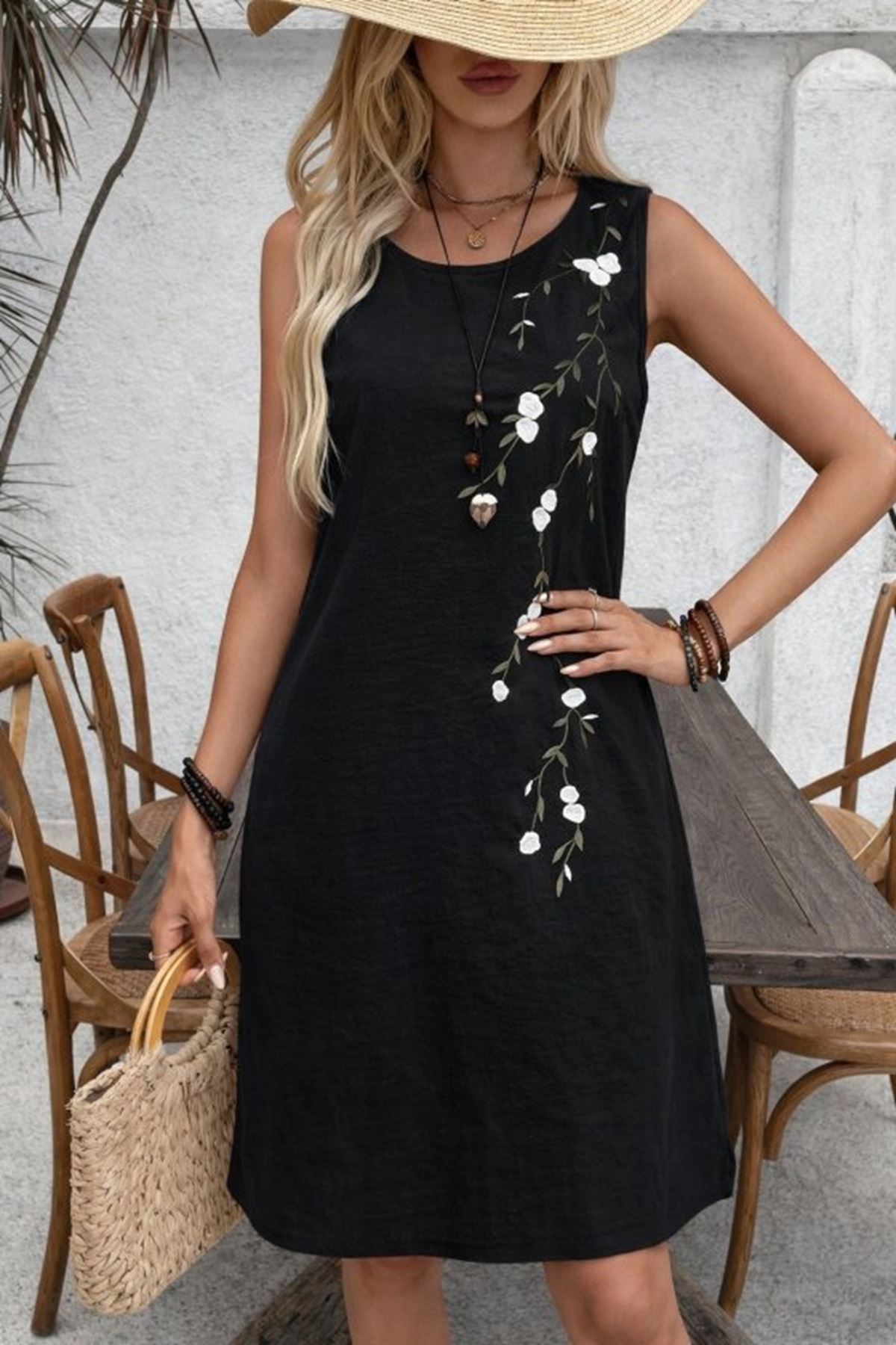 Kadın Askılı Yuvarlak Yakalı çiçek Desenli Kısa Elbise