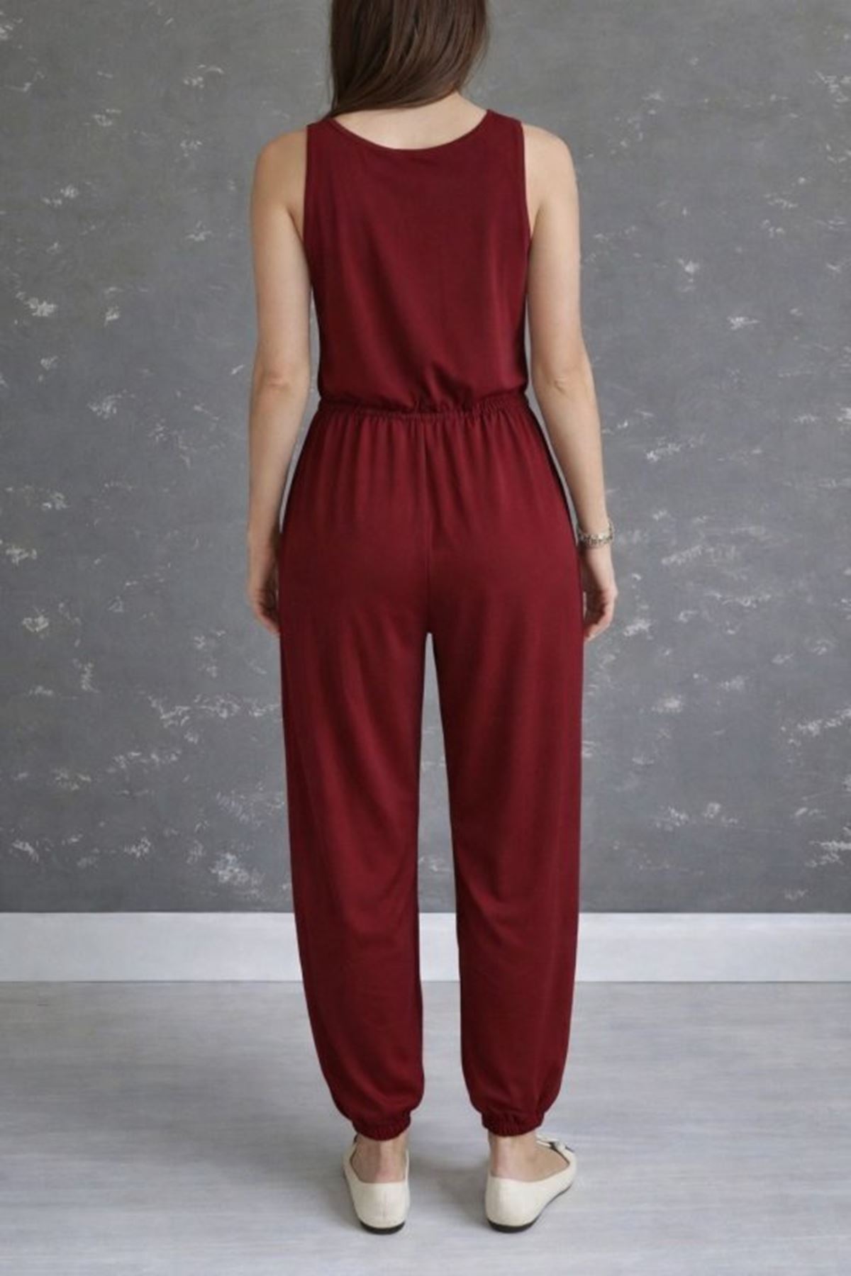 Kadın Askılı Yuvarlak Yakalı Cepli Viskon Tulum