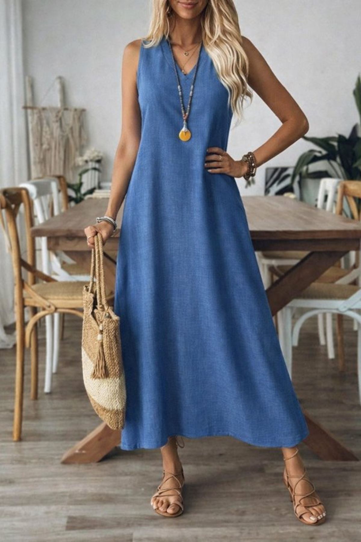 Kadın Askılı V Yakalı Uzun Elbise