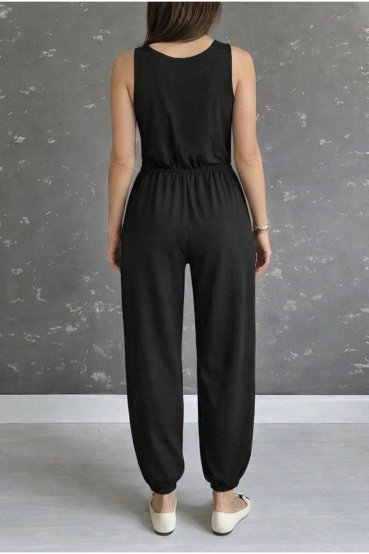 Kadın Askılı Yuvarlak Yakalı Cepli Viskon Tulum