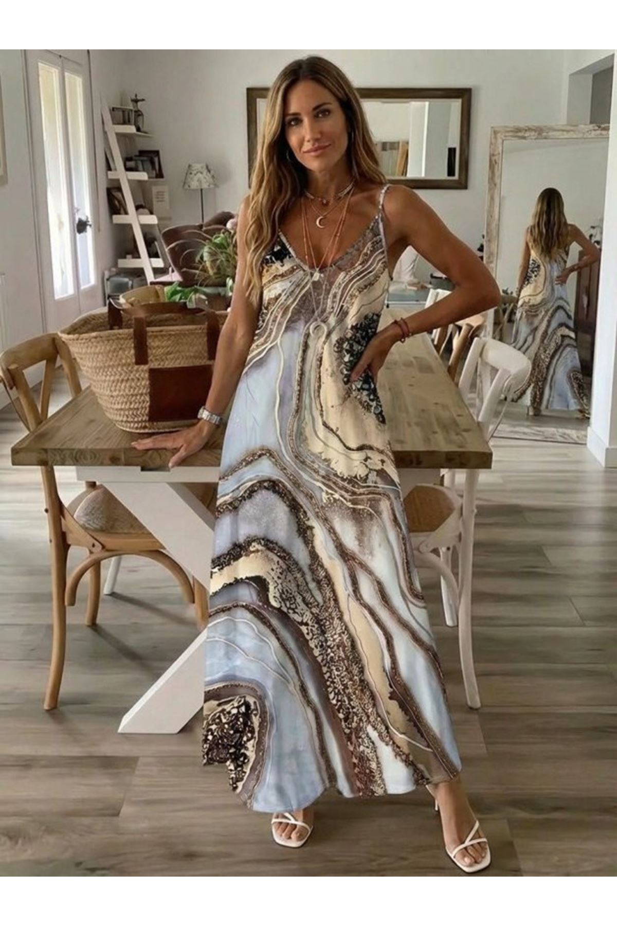 Kadın Askılı V Yakalı Desenlı Uzun Süprem Elbise