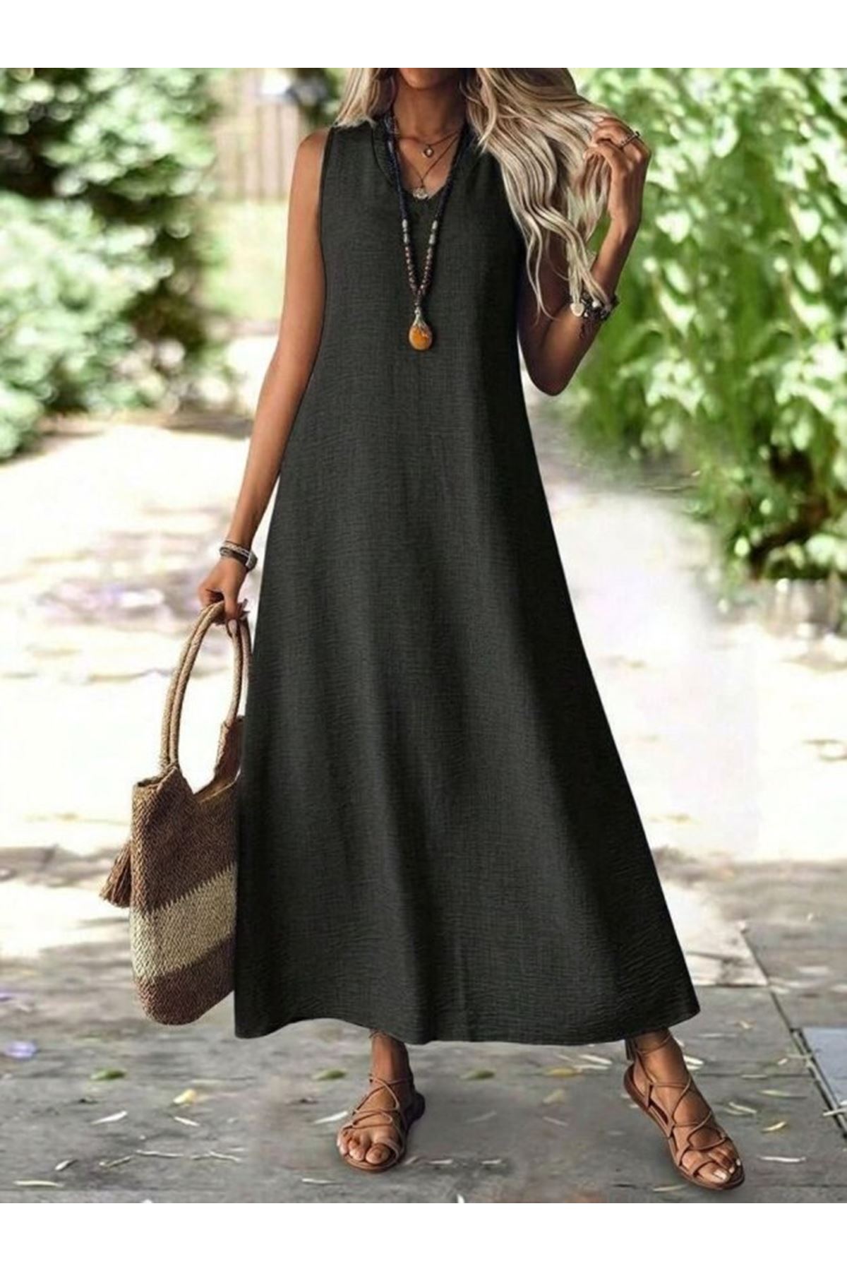 Kadın Askılı V Yakalı Uzun Elbise