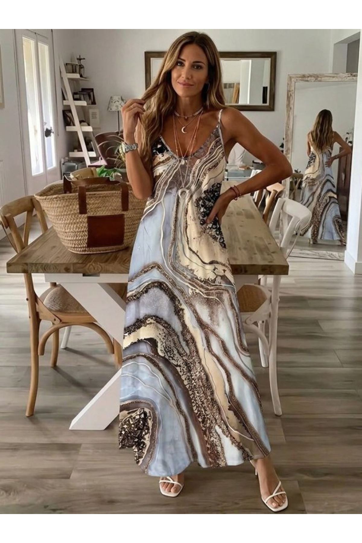Kadın Askılı V Yakalı Desenlı Uzun Süprem Elbise