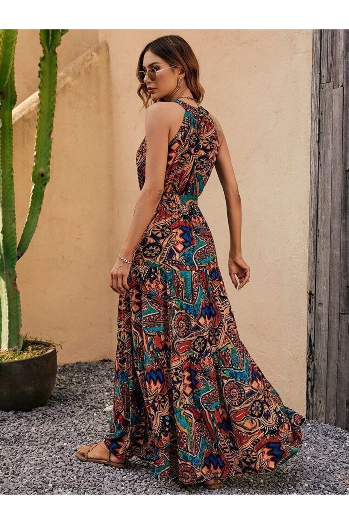 Kadın Kolsuz Halter Yaka Beli Lastikliotantik Desenli Mikro Kumaş Elbise