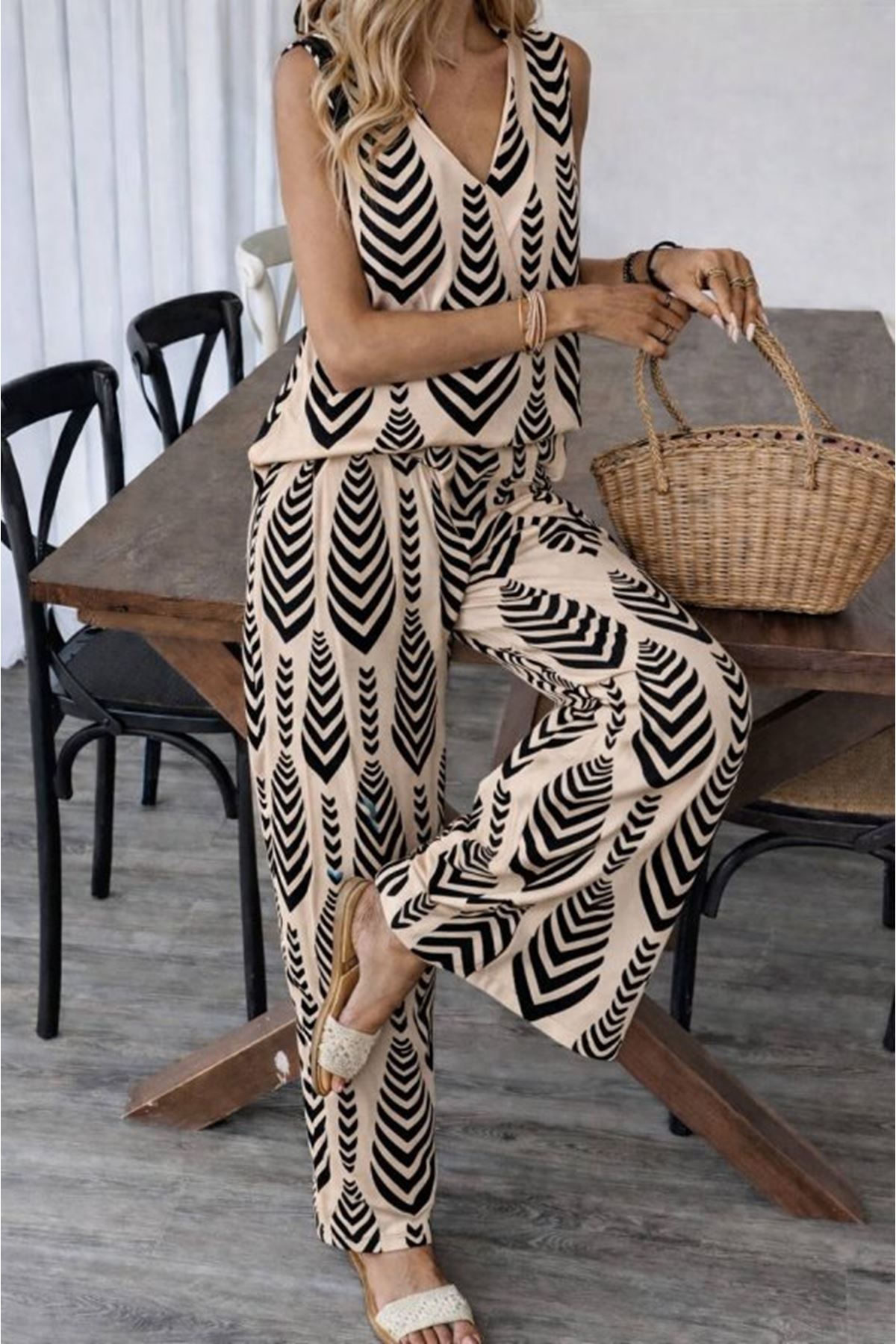 Kadın Desenli Dokuma Viskon Takım