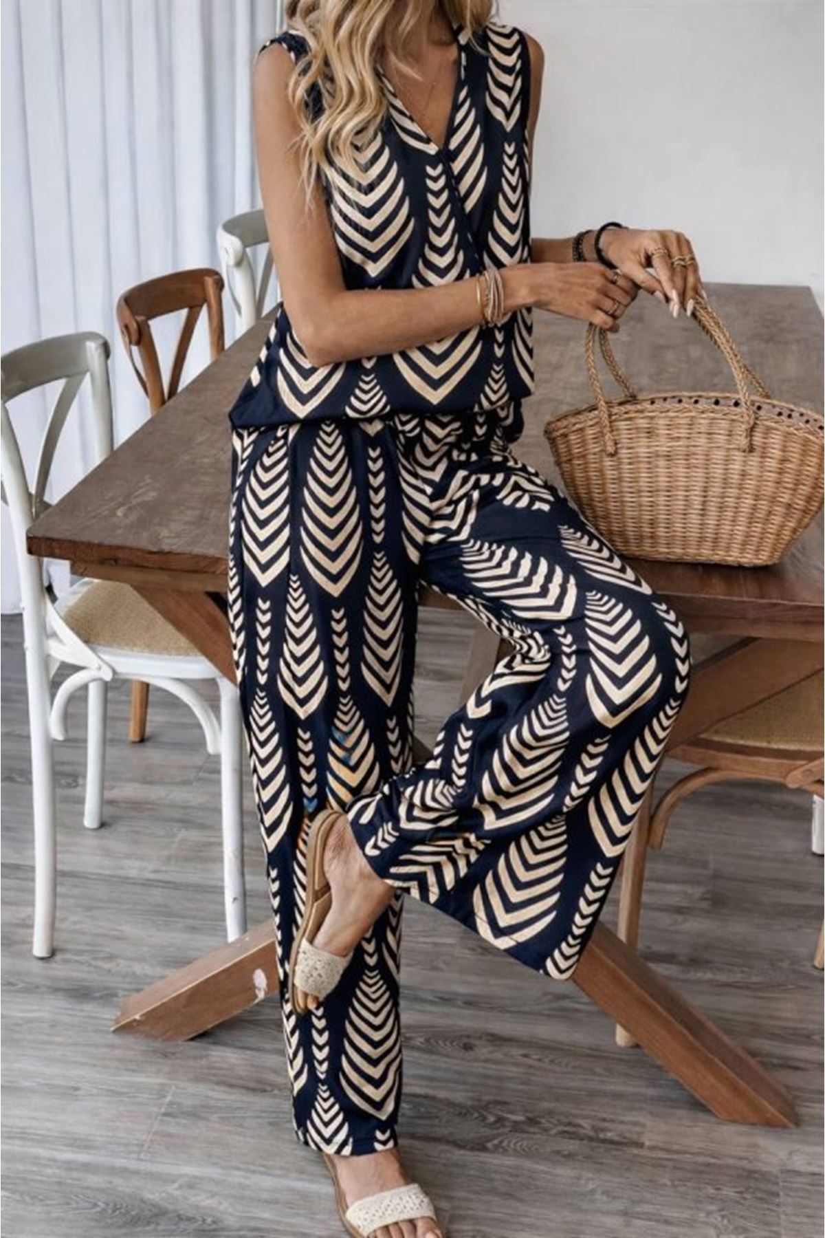 Kadın Desenli Dokuma Viskon Takım