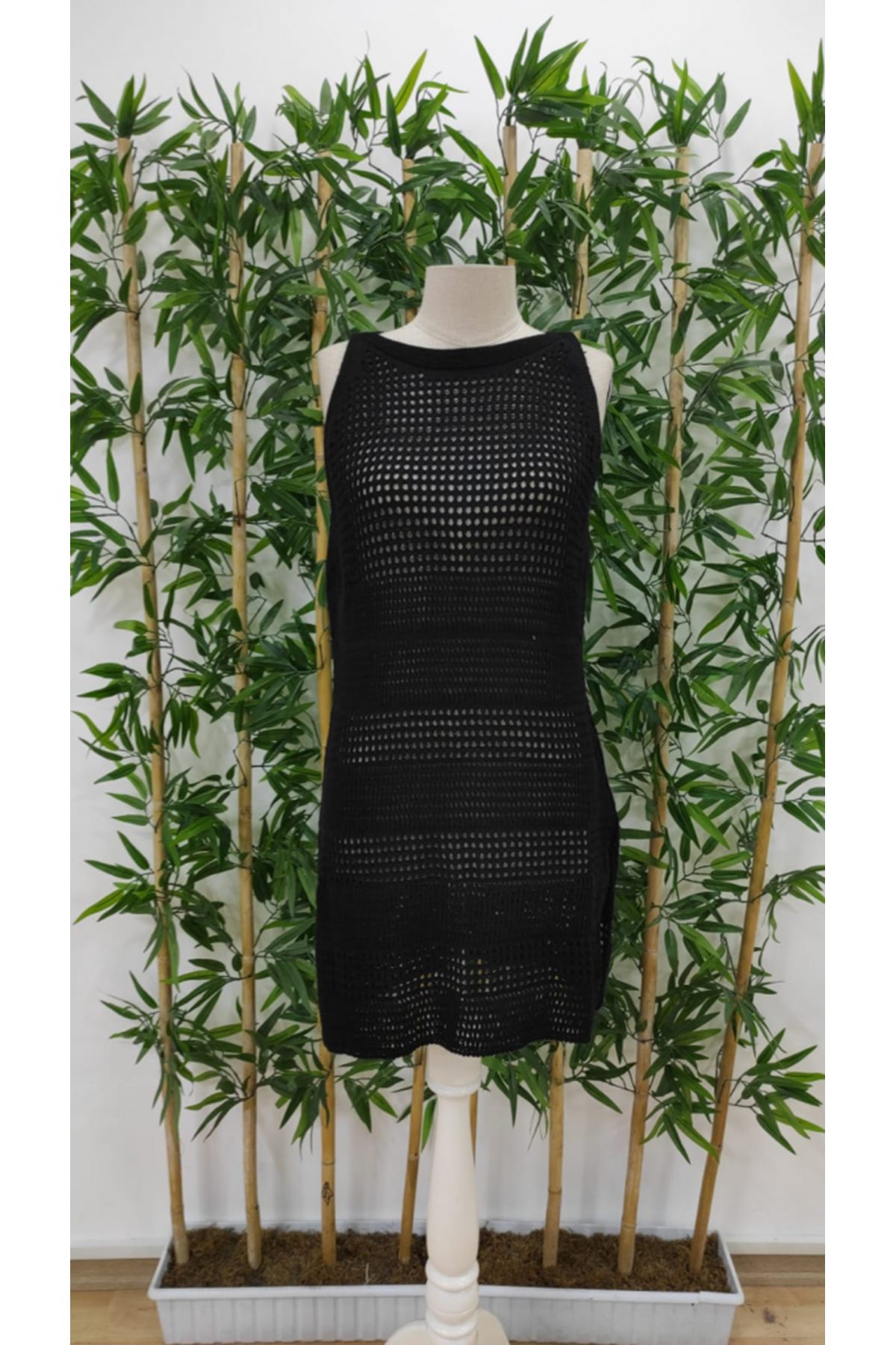 Kadın Kolsuz Derin Sırt Dekolteli Ajurlu Triko Pareo