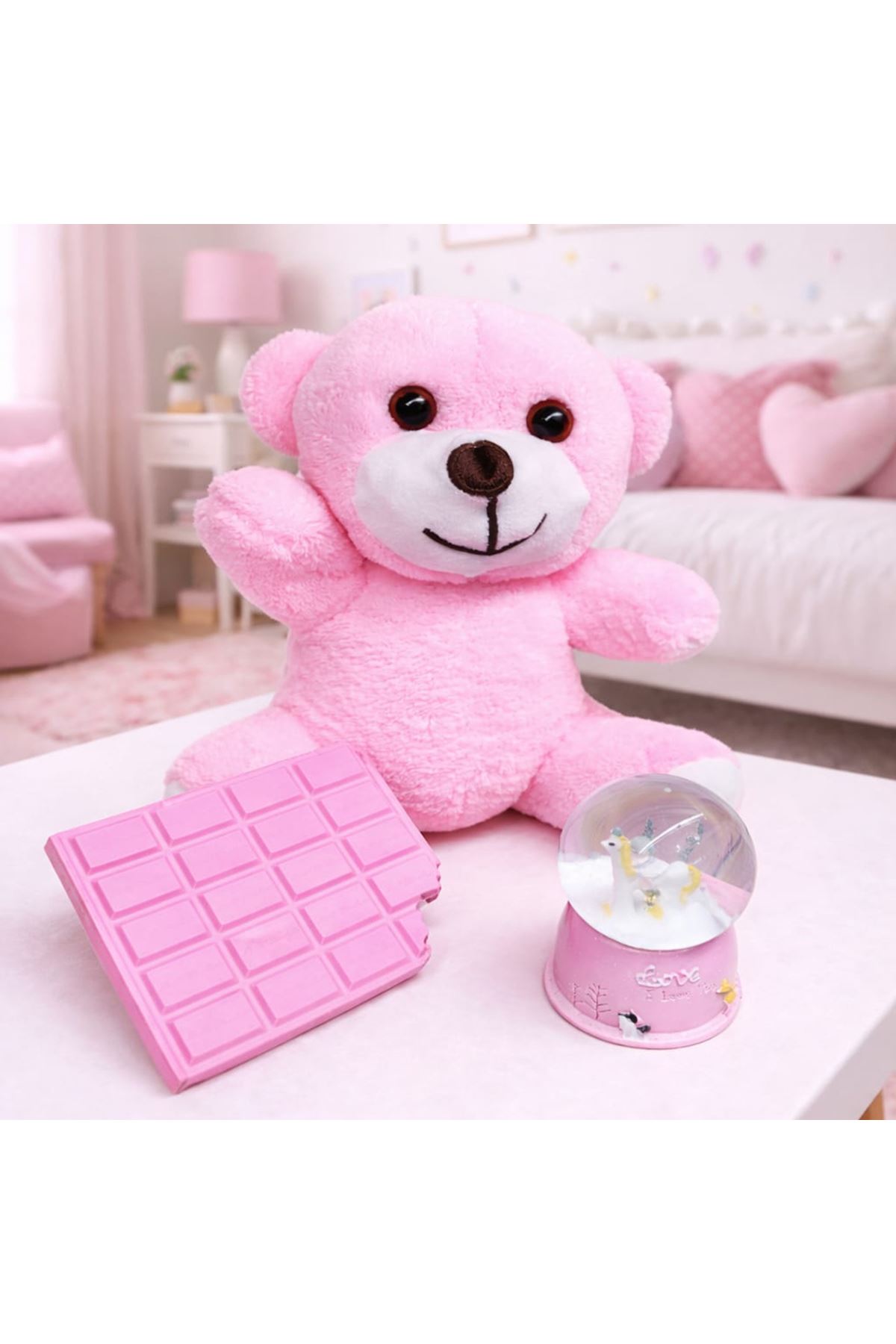 Pembe Peluş Ayıcık, Kar Küresi Ve Pembe Çikolata Not Defteri Hediye Seti