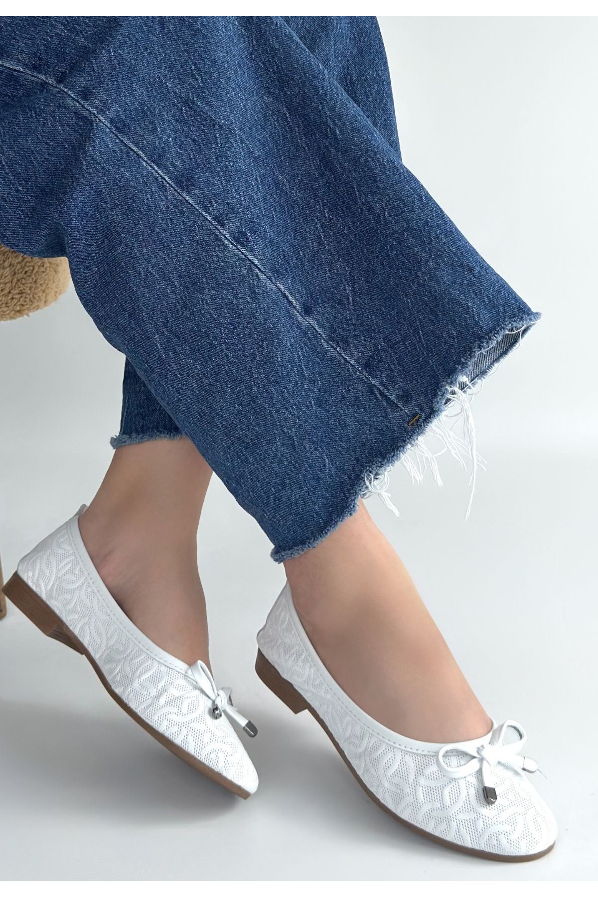 Jnues Beyaz Deri Babet Ayakkabı