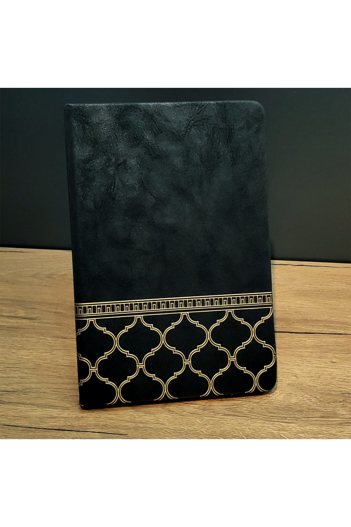 Gold İşlemeli Siyah Deri Defter