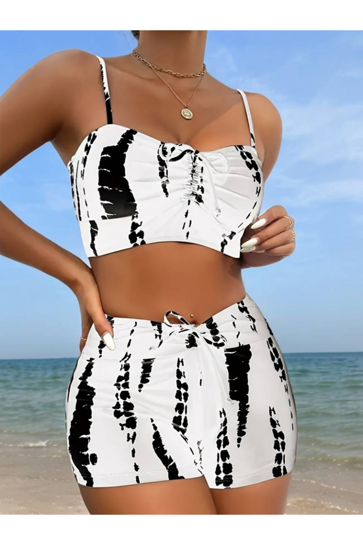 Kadın Büzgü Detay Askılı Crop Mini Tayt Ikili Takım