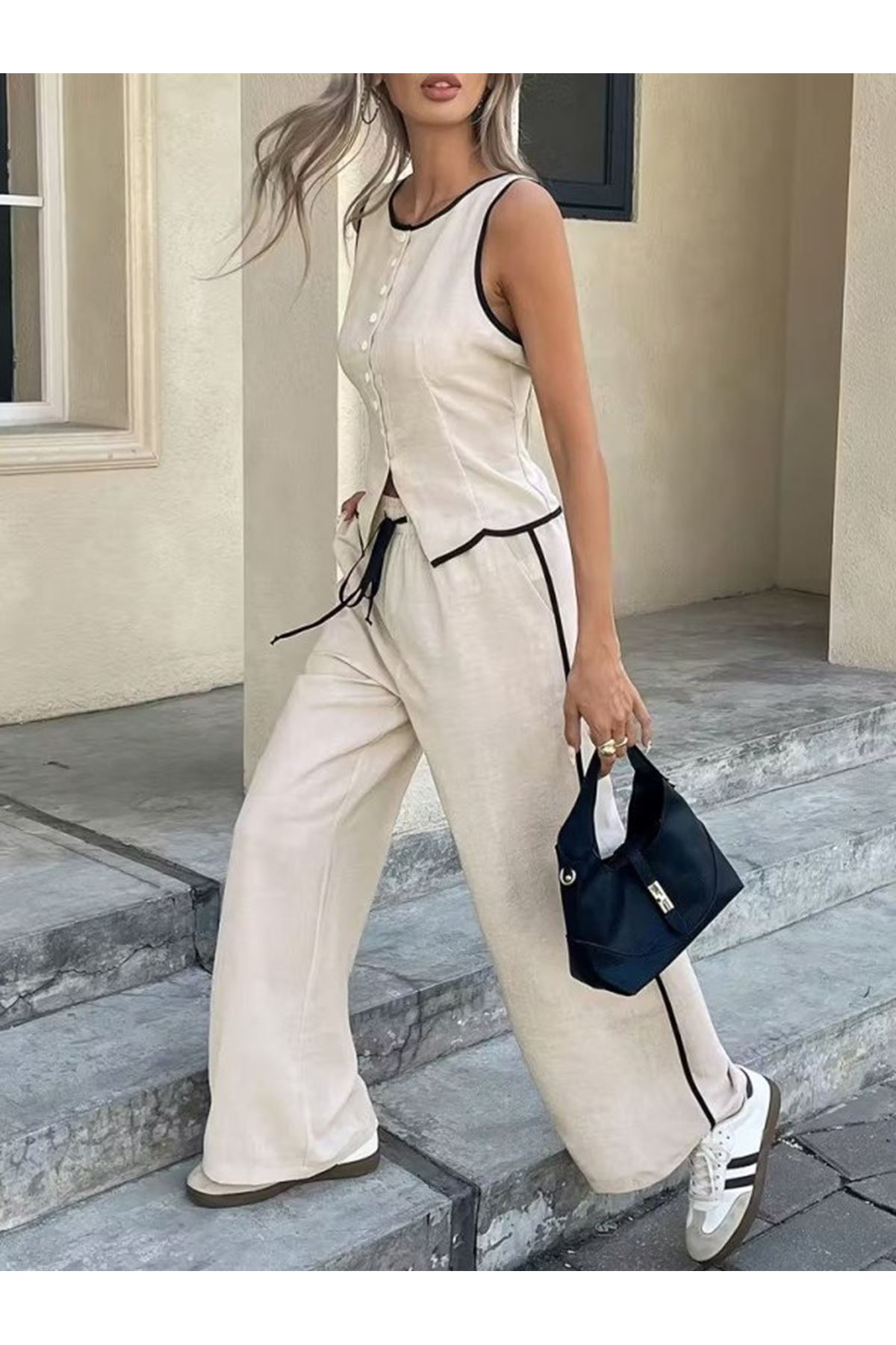 Kadın Kolsuz önü Düğmeli Yelek Ve Pantolon Ikili Takım