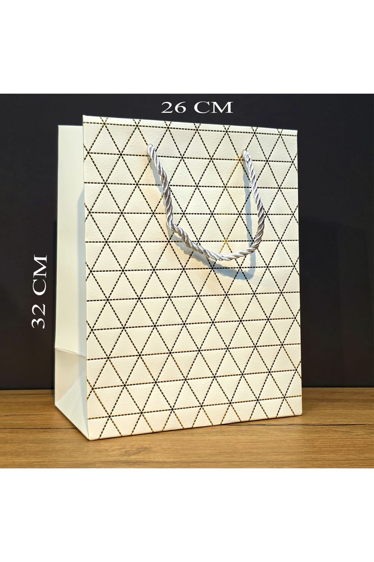 Beyaz Geometrik Desenli Büyük Boy Karton Hediye Çantası