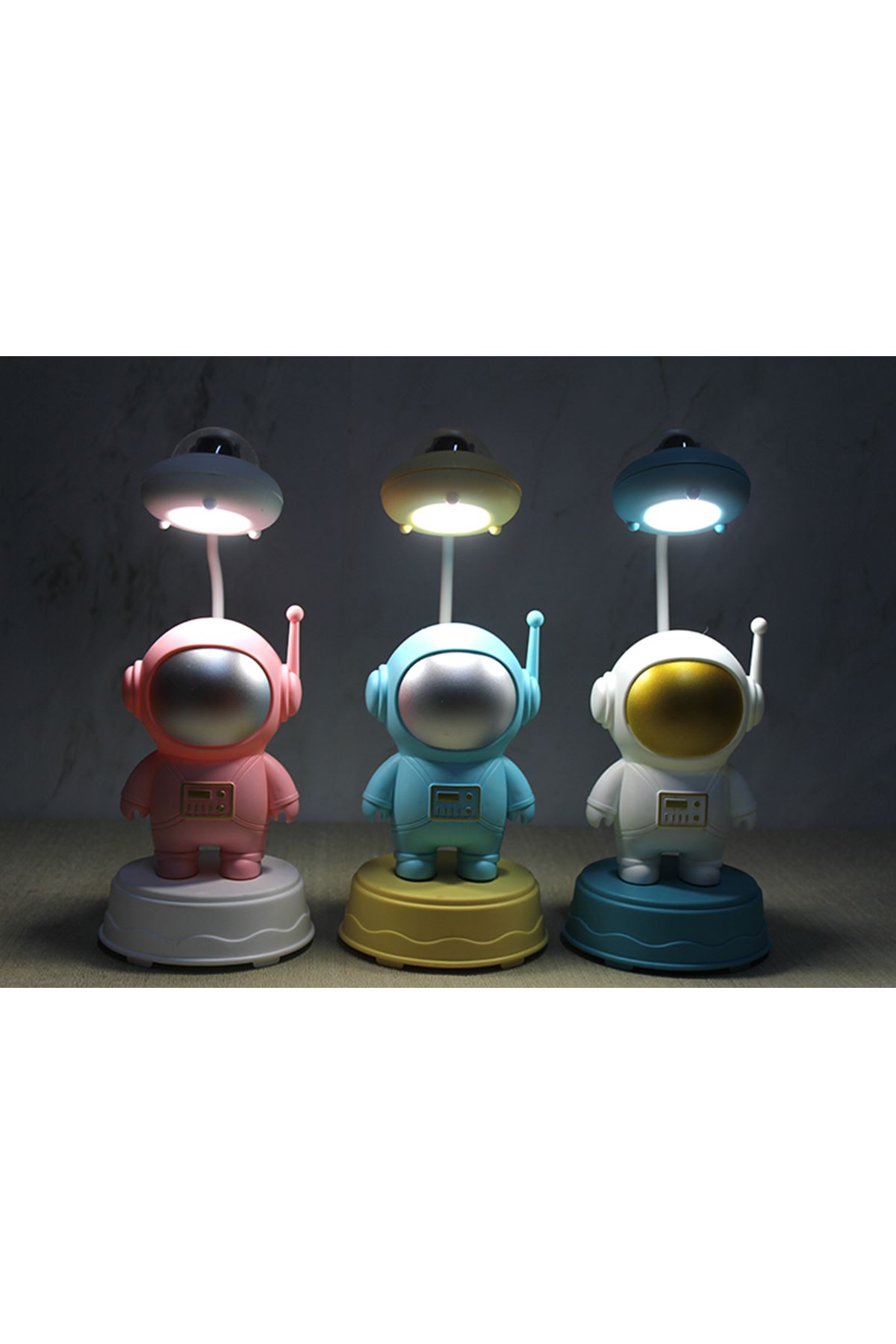 Astronot Masa Lambası